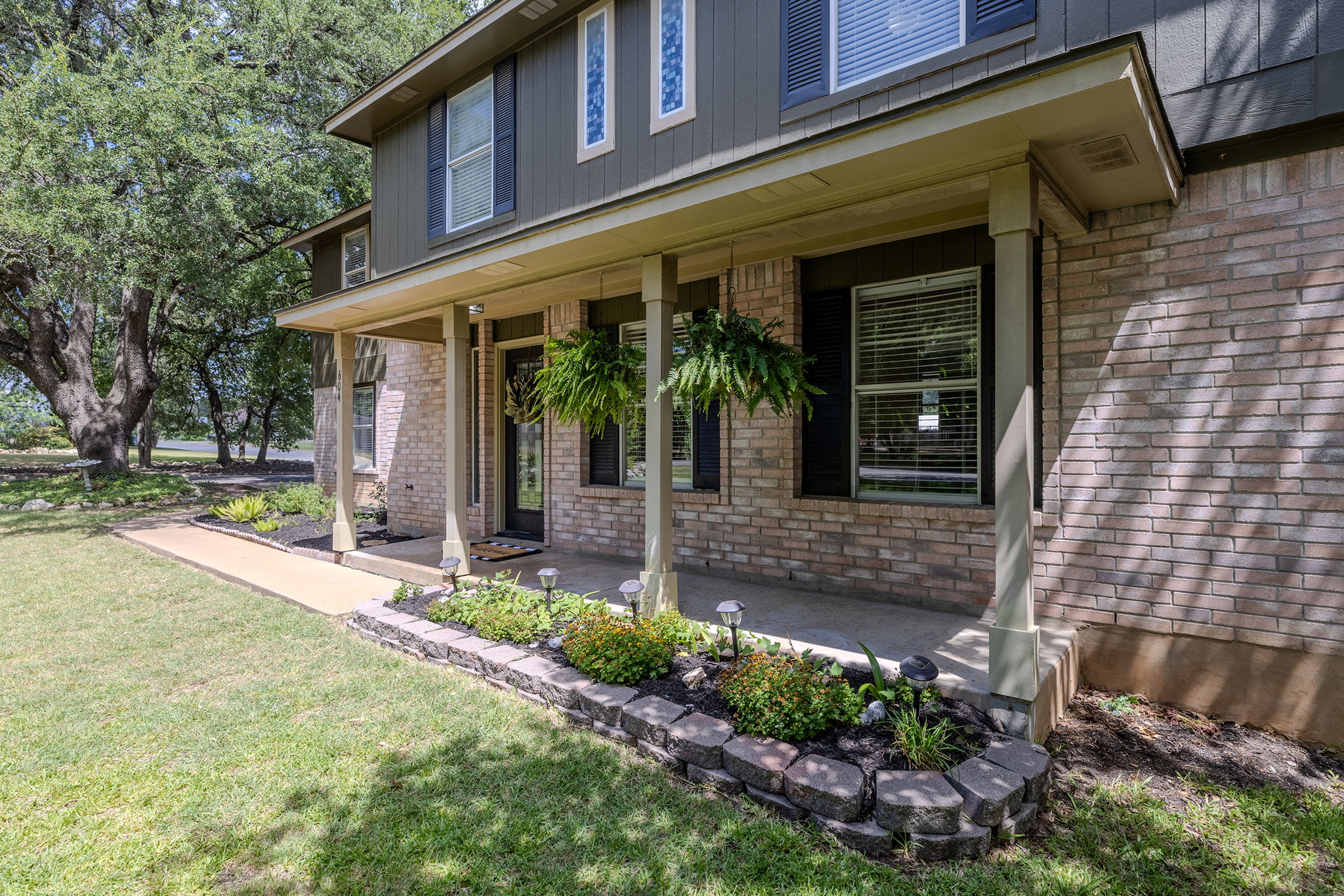 604 Post Oak Cir — photo
