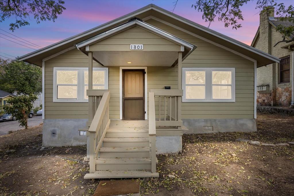 1801 Travis Heights Blvd — photo