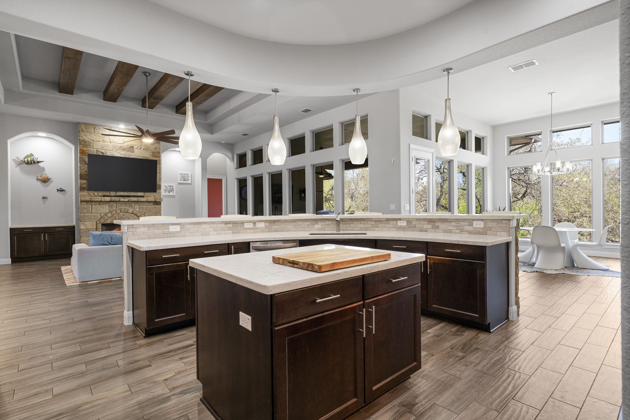 9709 Avion CV — photo
