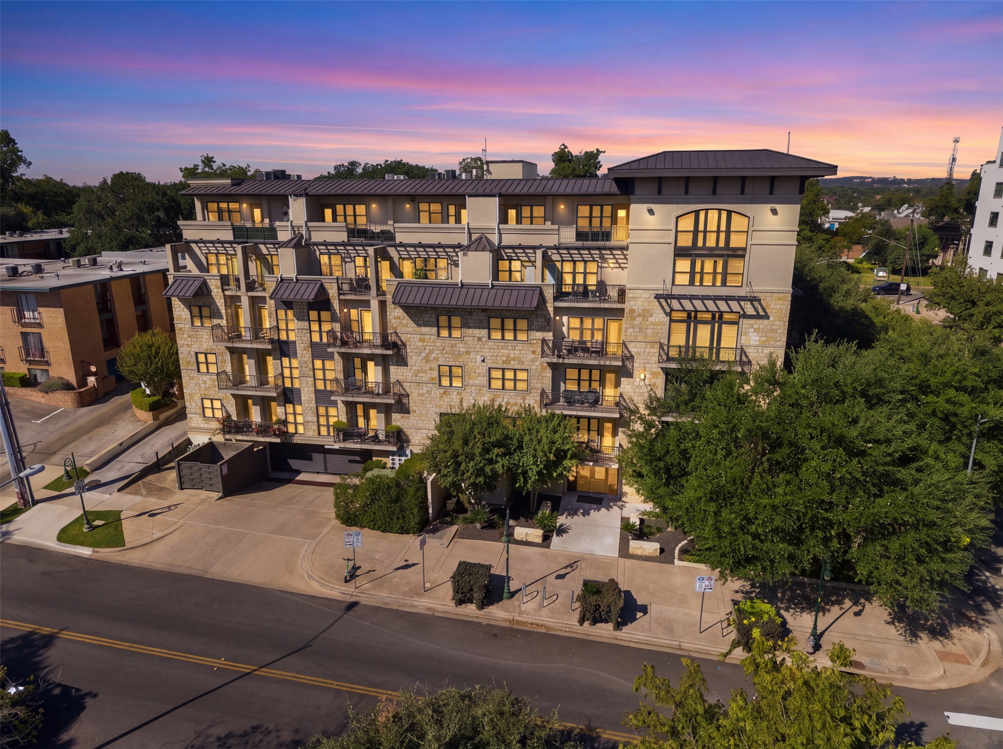 1812 West Ave Unit 106 — photo