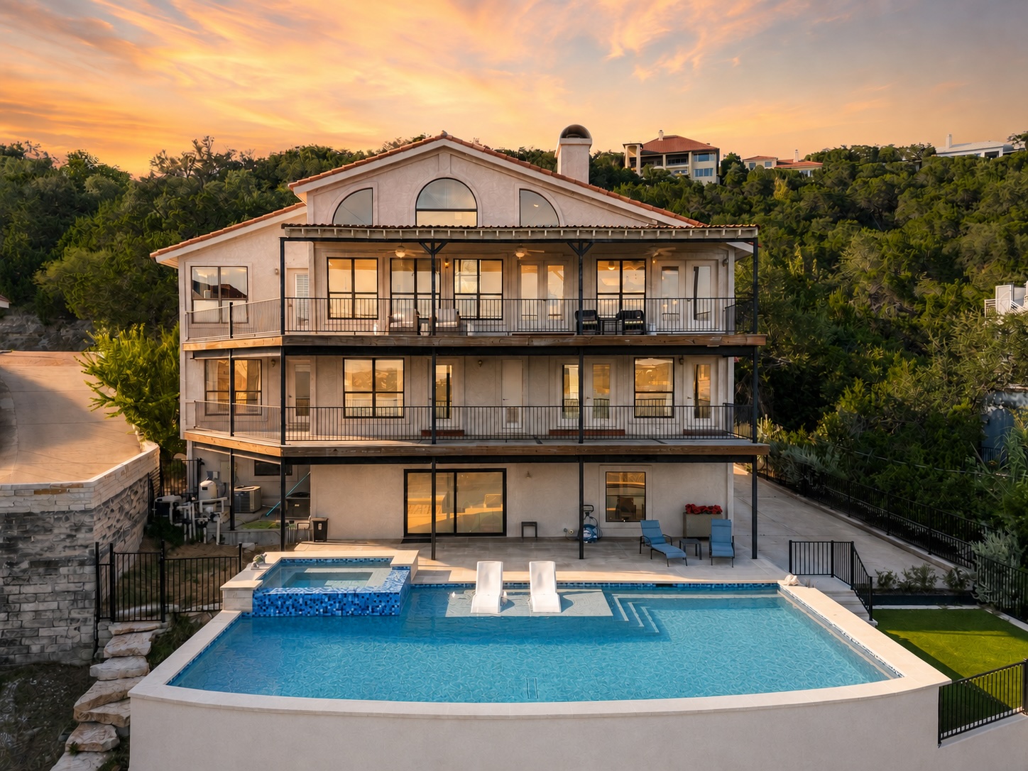 13805 Skyline Dr — photo