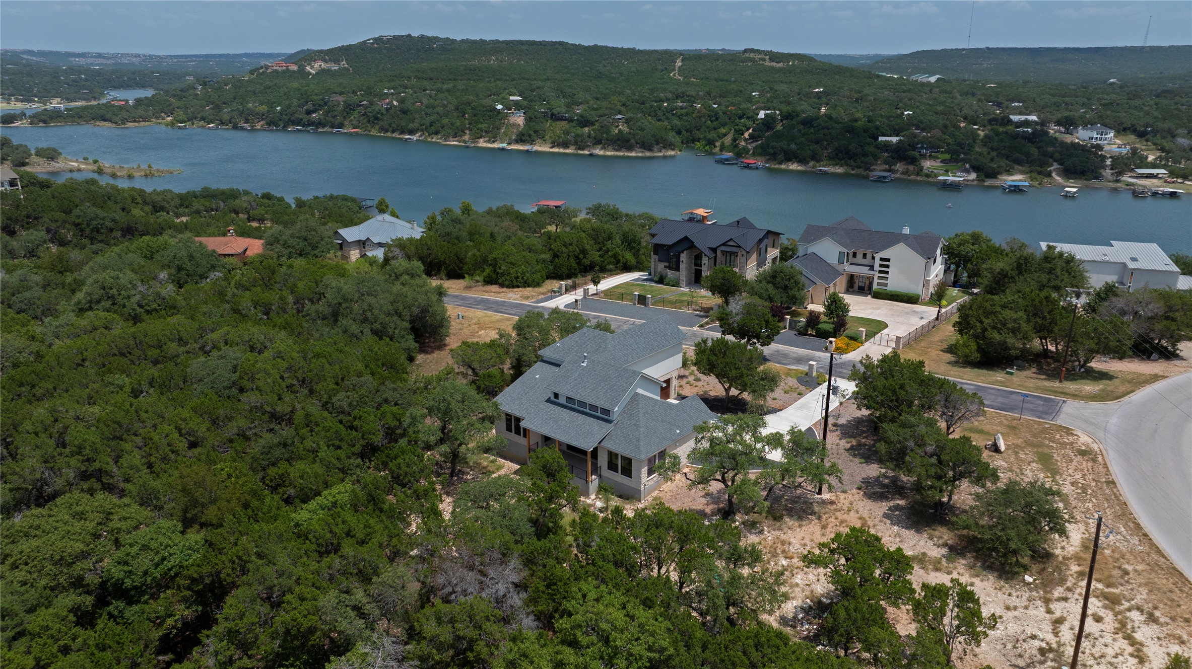 9504 Harbor Dr — photo