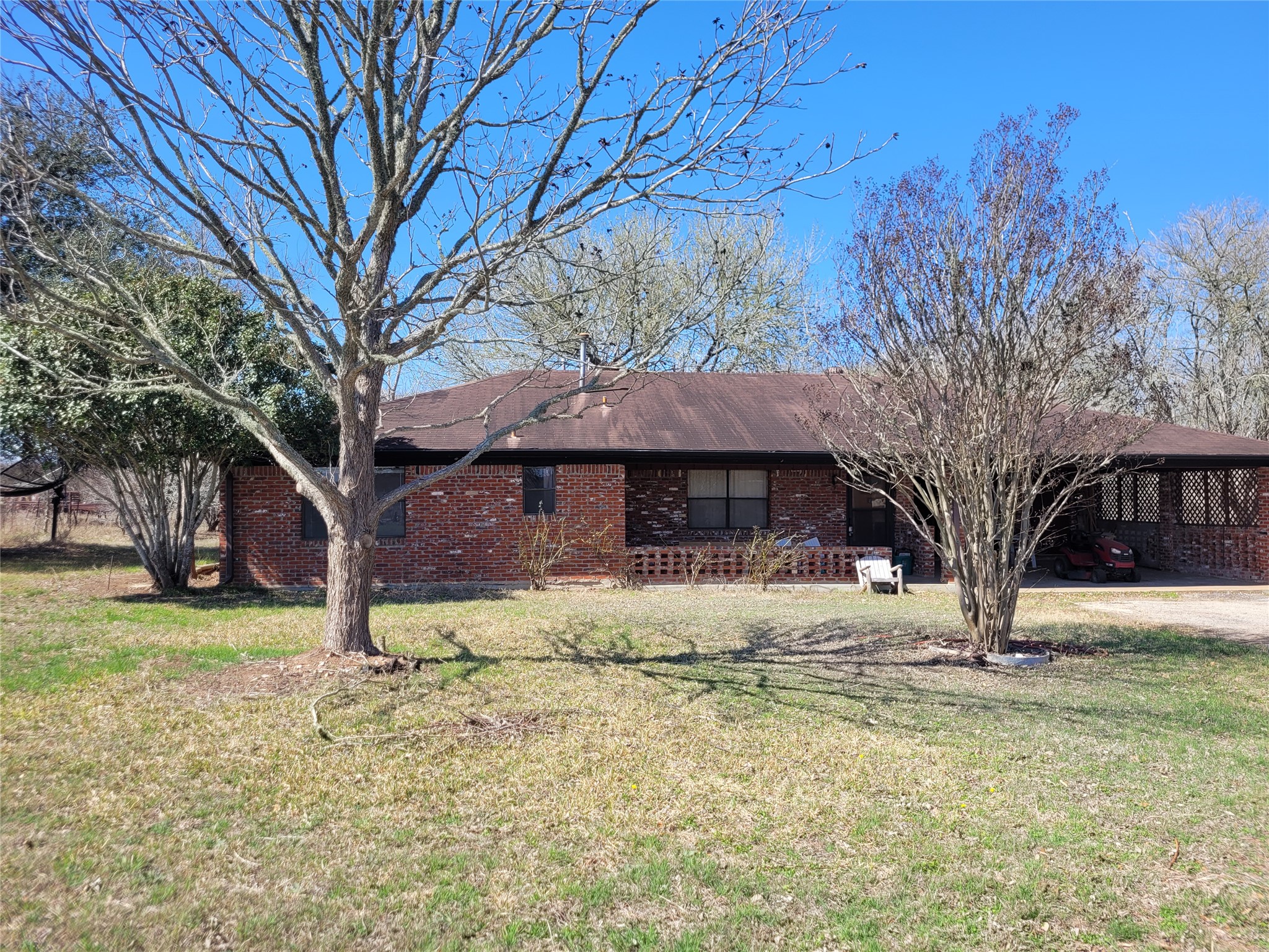 497 FM 153 — photo
