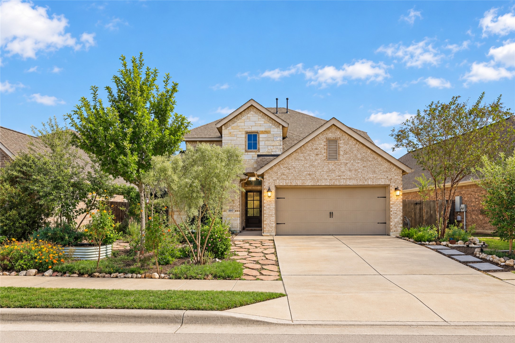 317 Lacey Oak Loop — photo