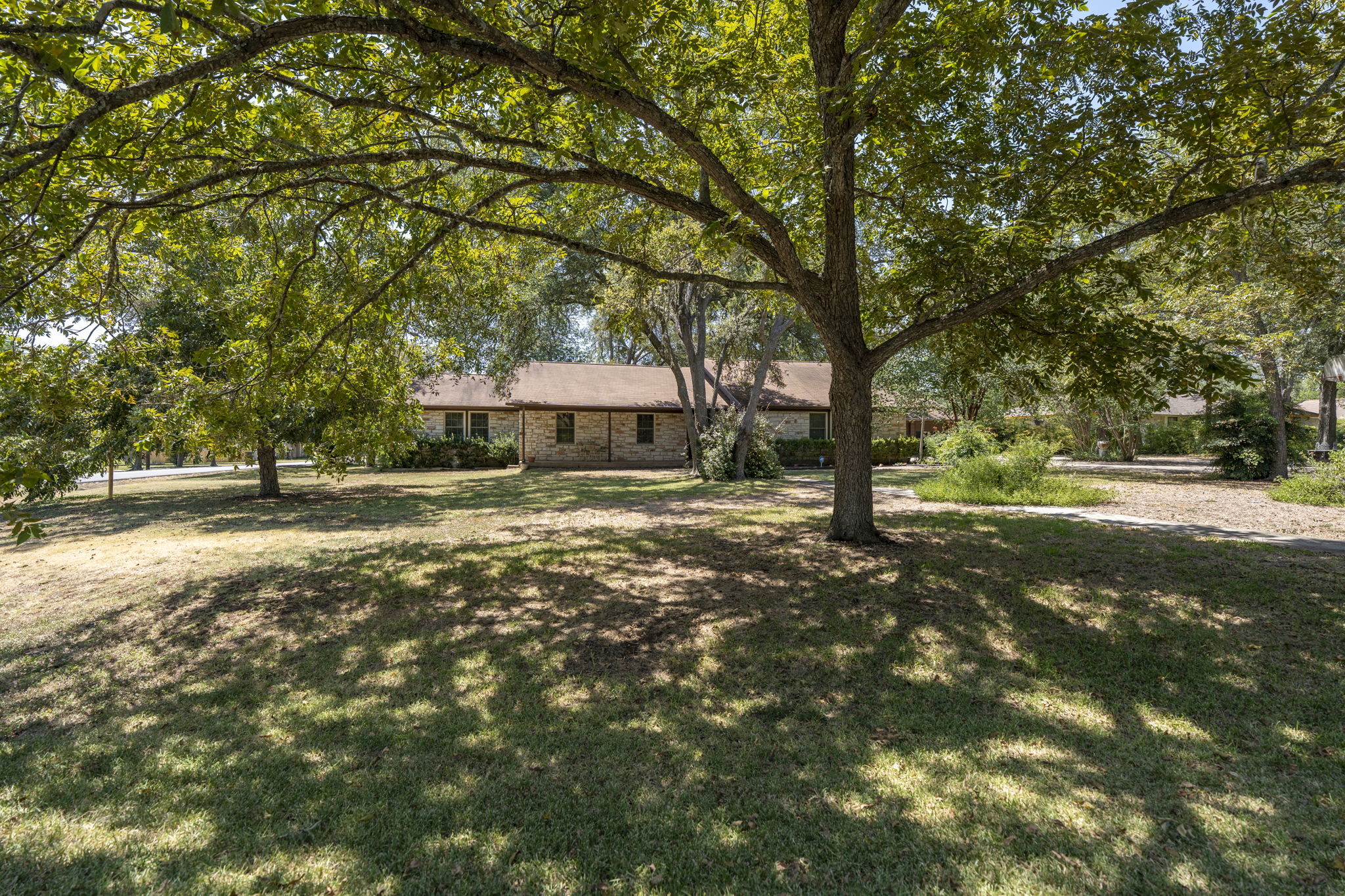 315 Caracara Dr — photo