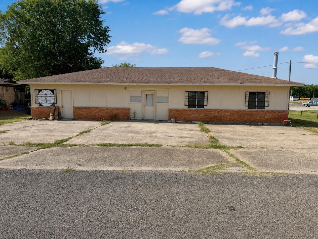 104 Gateway Cir — photo