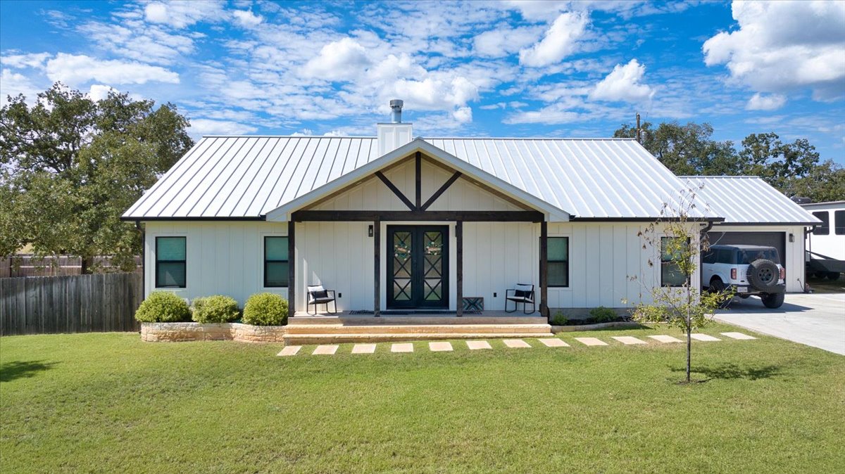 3411 Concho Trl — photo