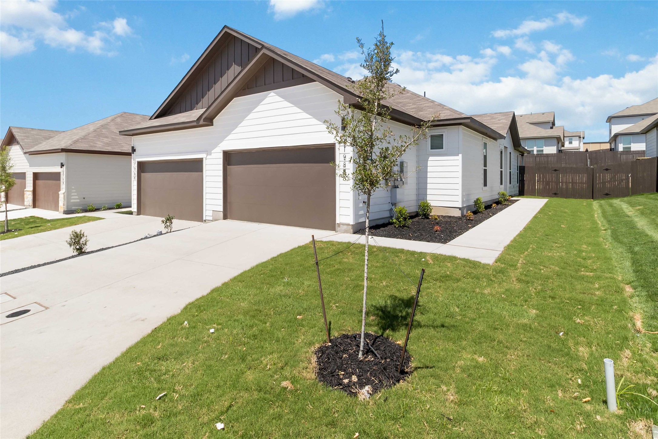 198 Schrader Dr Unit B — photo