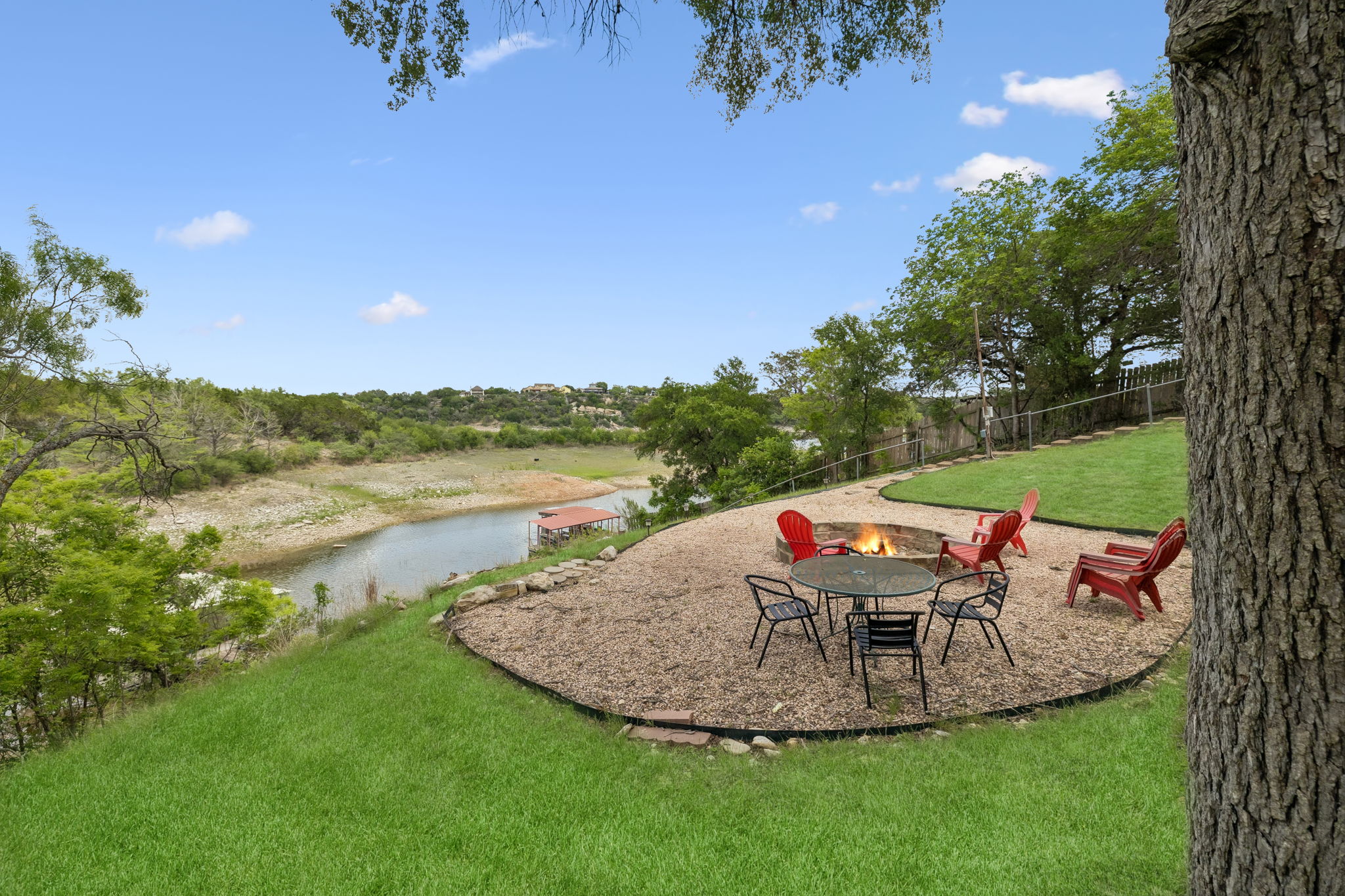 25420 Cove Dr — photo
