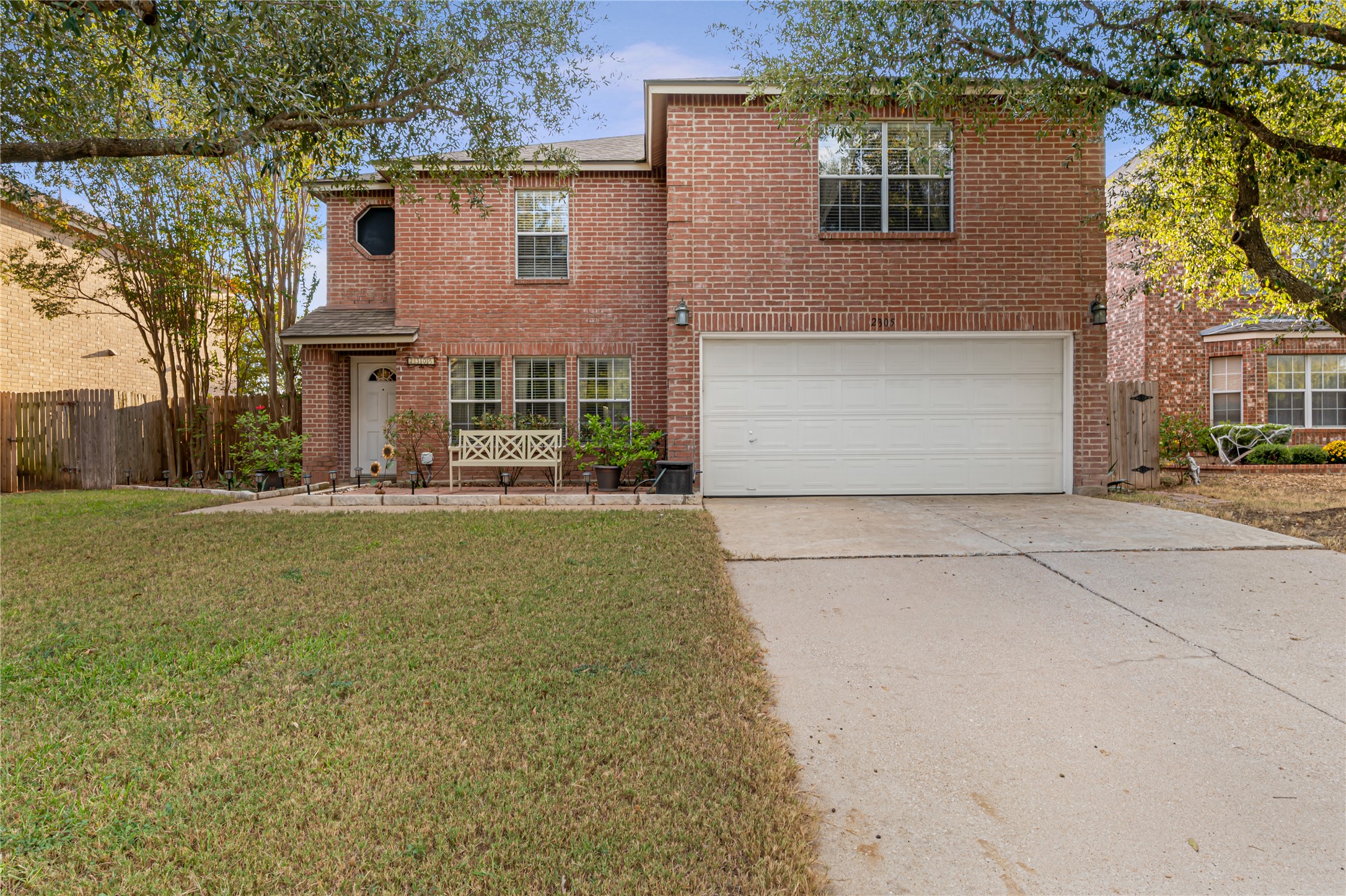 2305 Little Tree Bnd — photo