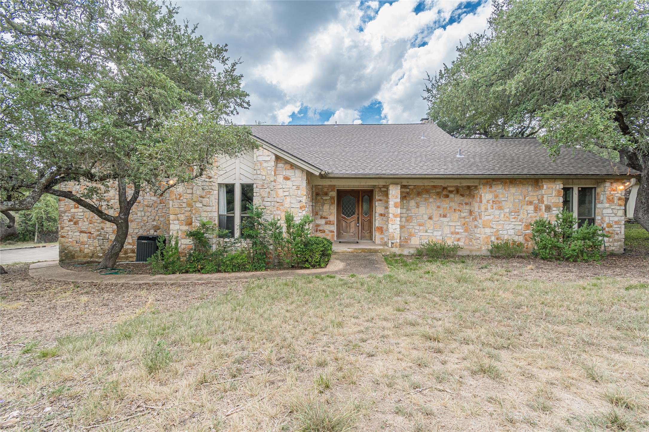 1047 Windmill Rd — photo