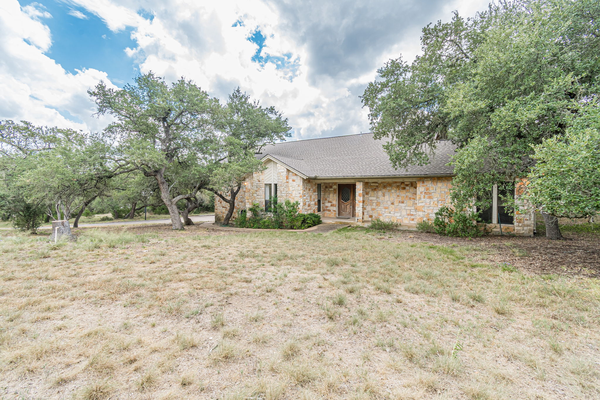 1047 Windmill Road, Dripping Springs, TX 78620 — photo 3