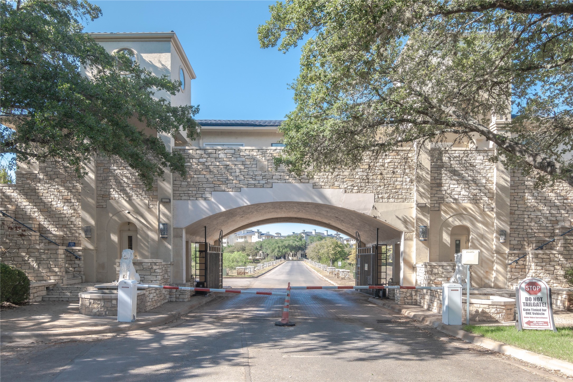 3404 American Dr 3226 — photo