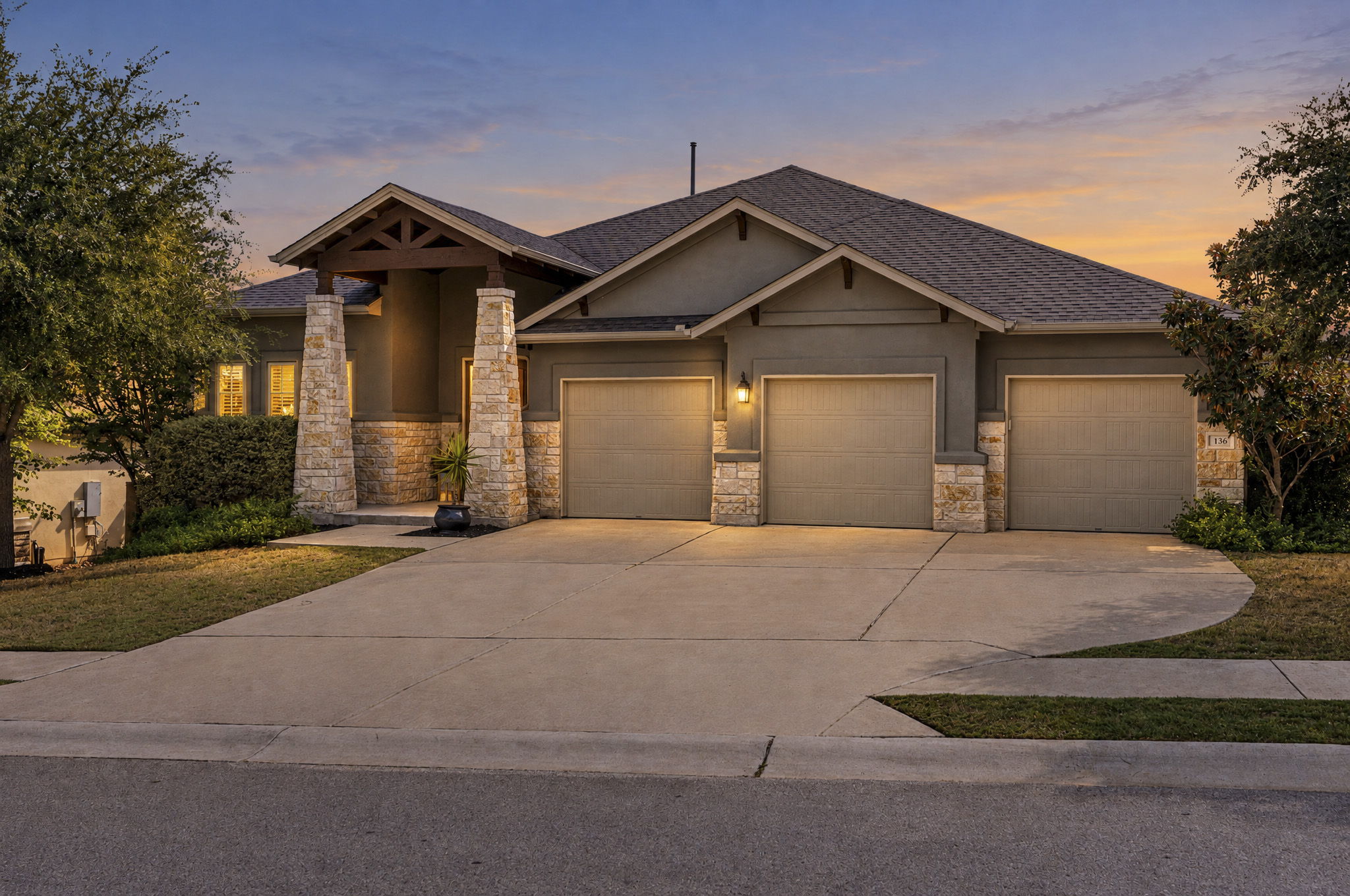 136 Double L Dr — photo