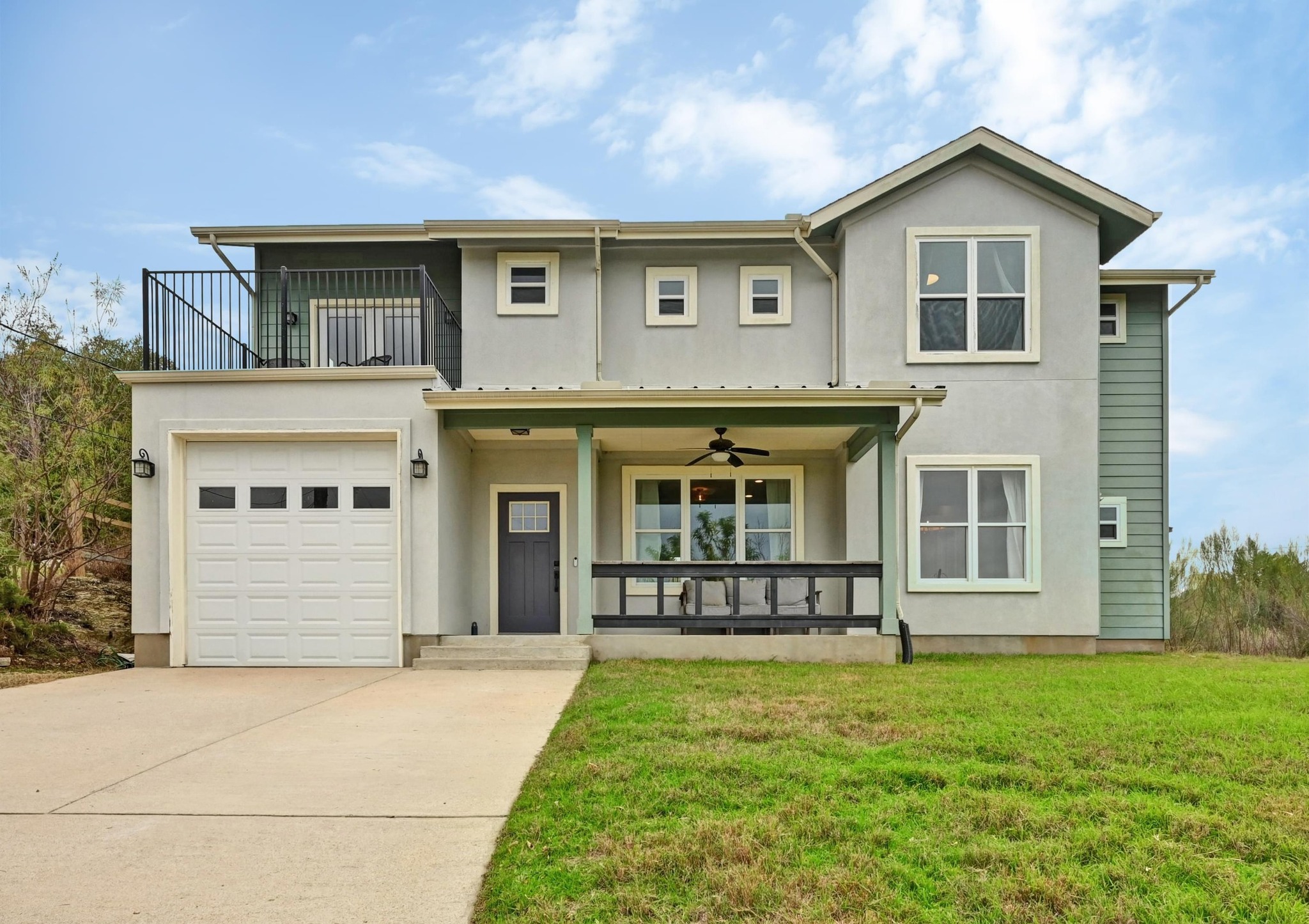 17305 Lake Wood Cir — photo