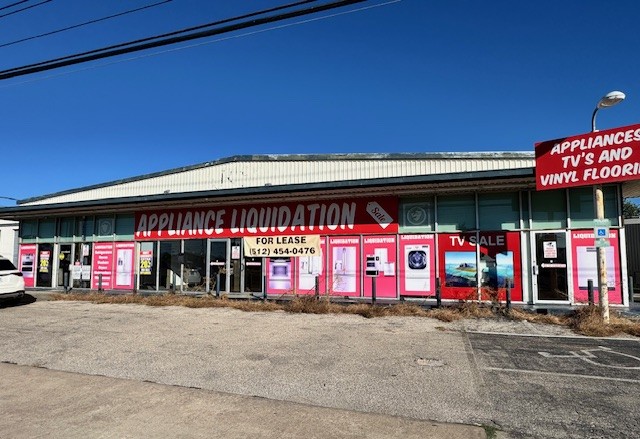 8231 Burnet Rd — photo