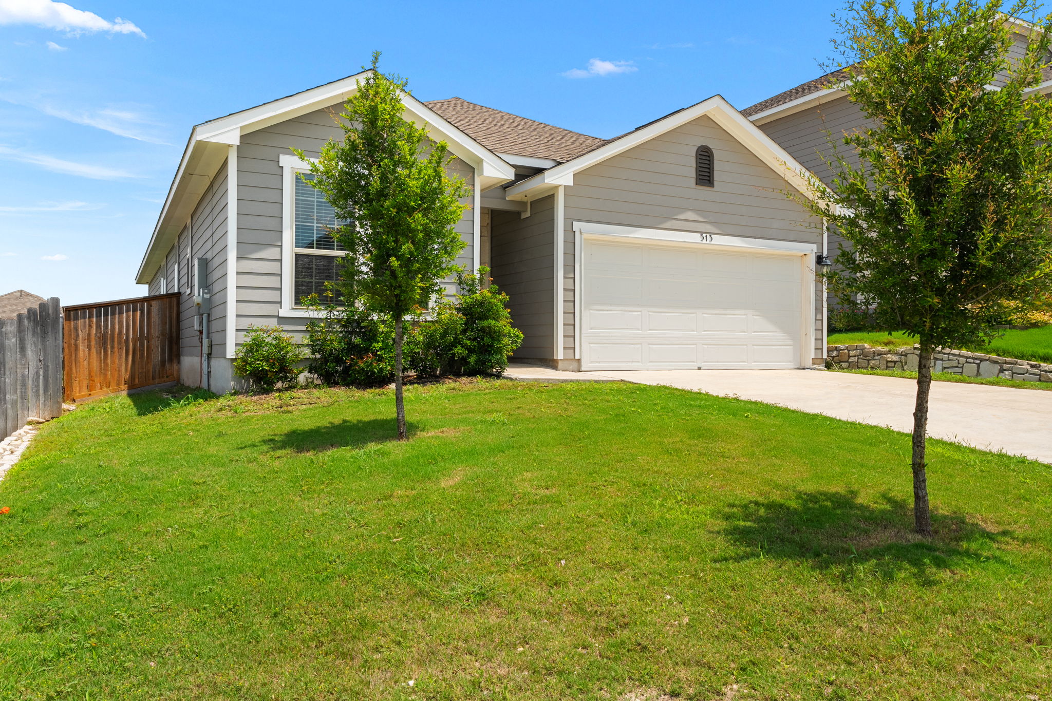 313 McLintock Road, Jarrell, TX 76537 — photo 3