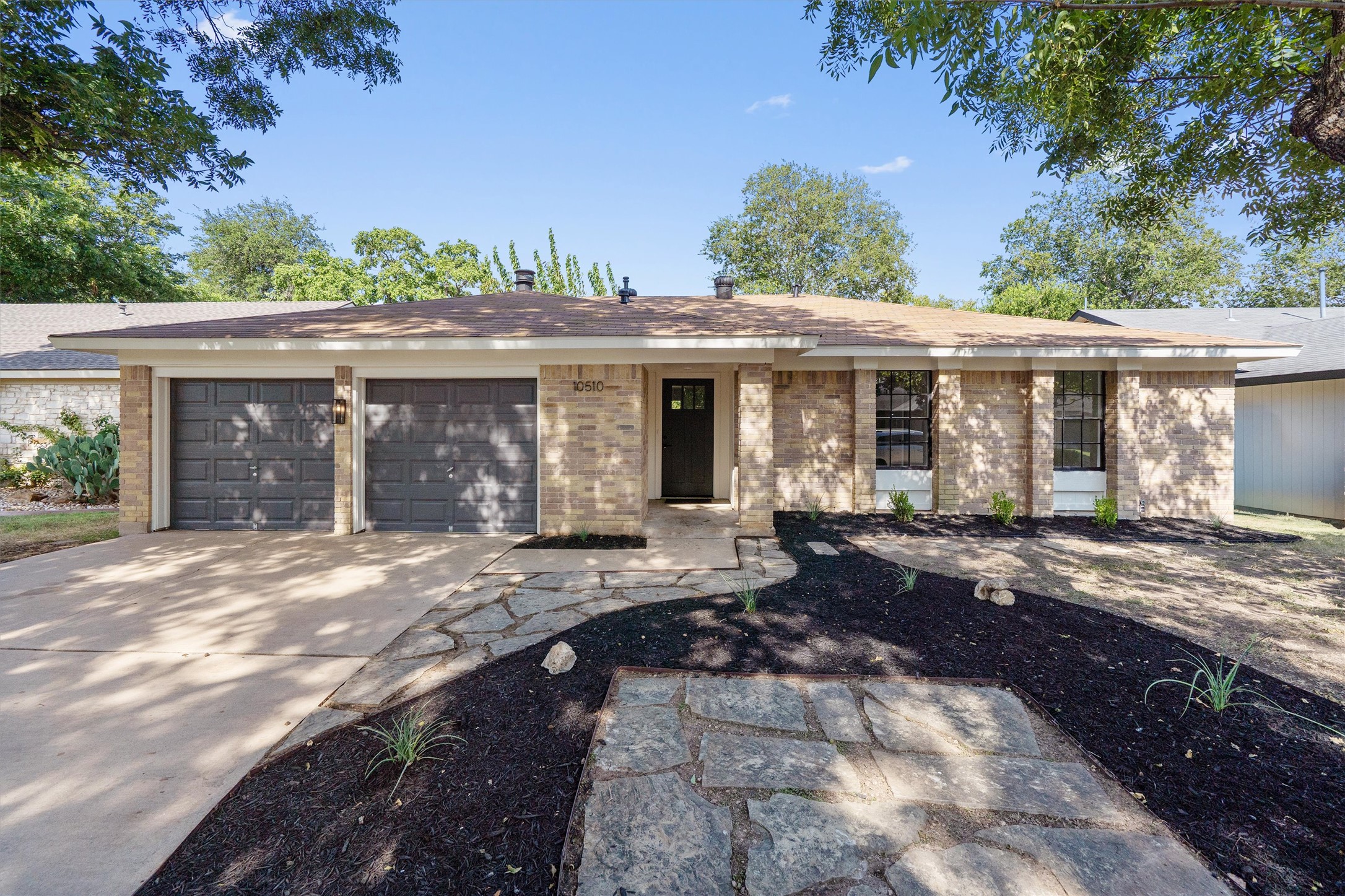 10510 School House Ln — photo