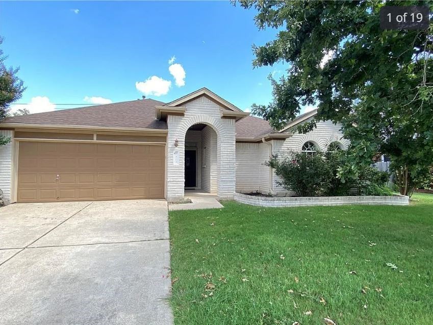 1413 Haley Gray Dr — photo