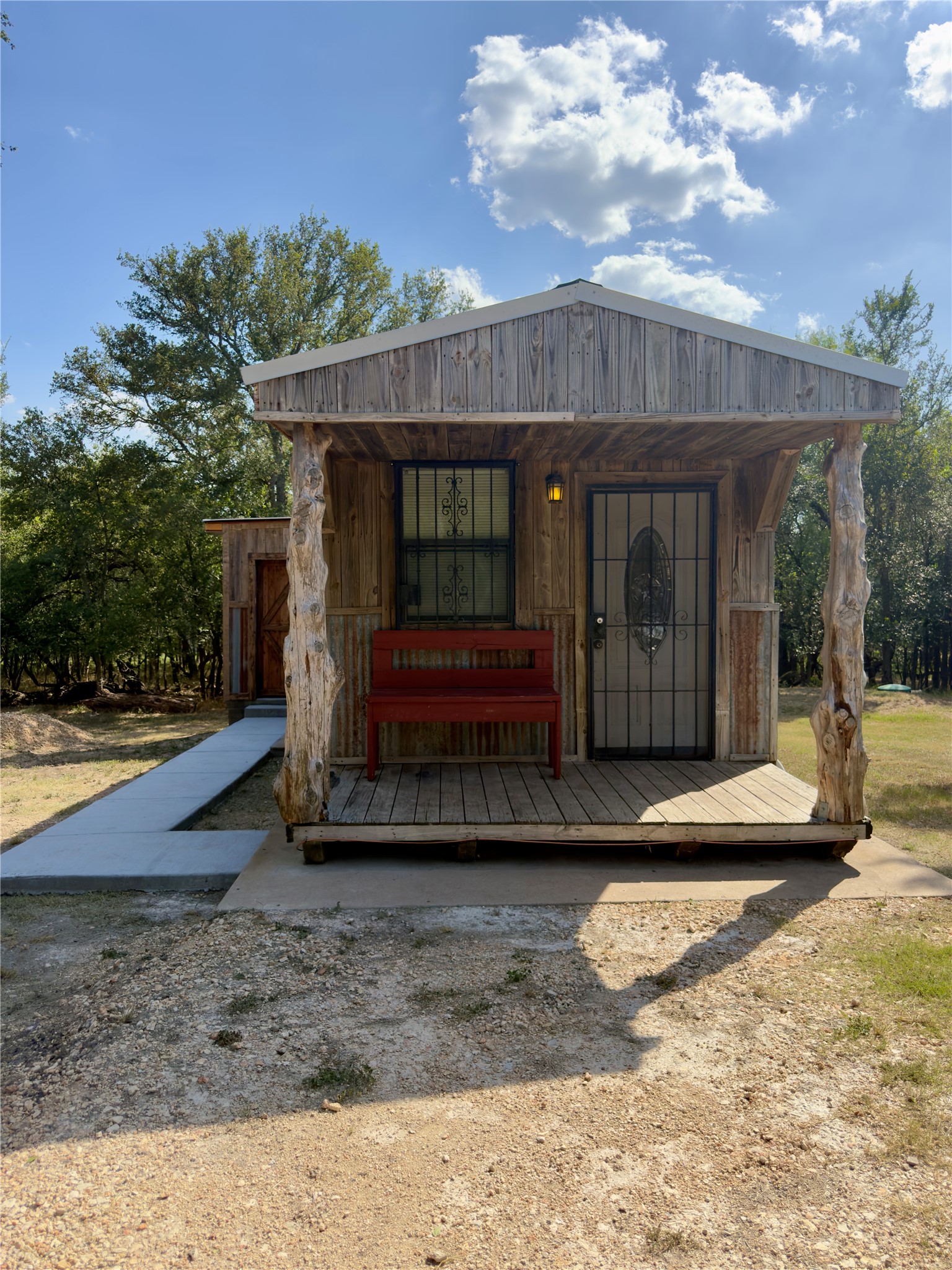 125 McDowell Rd — photo