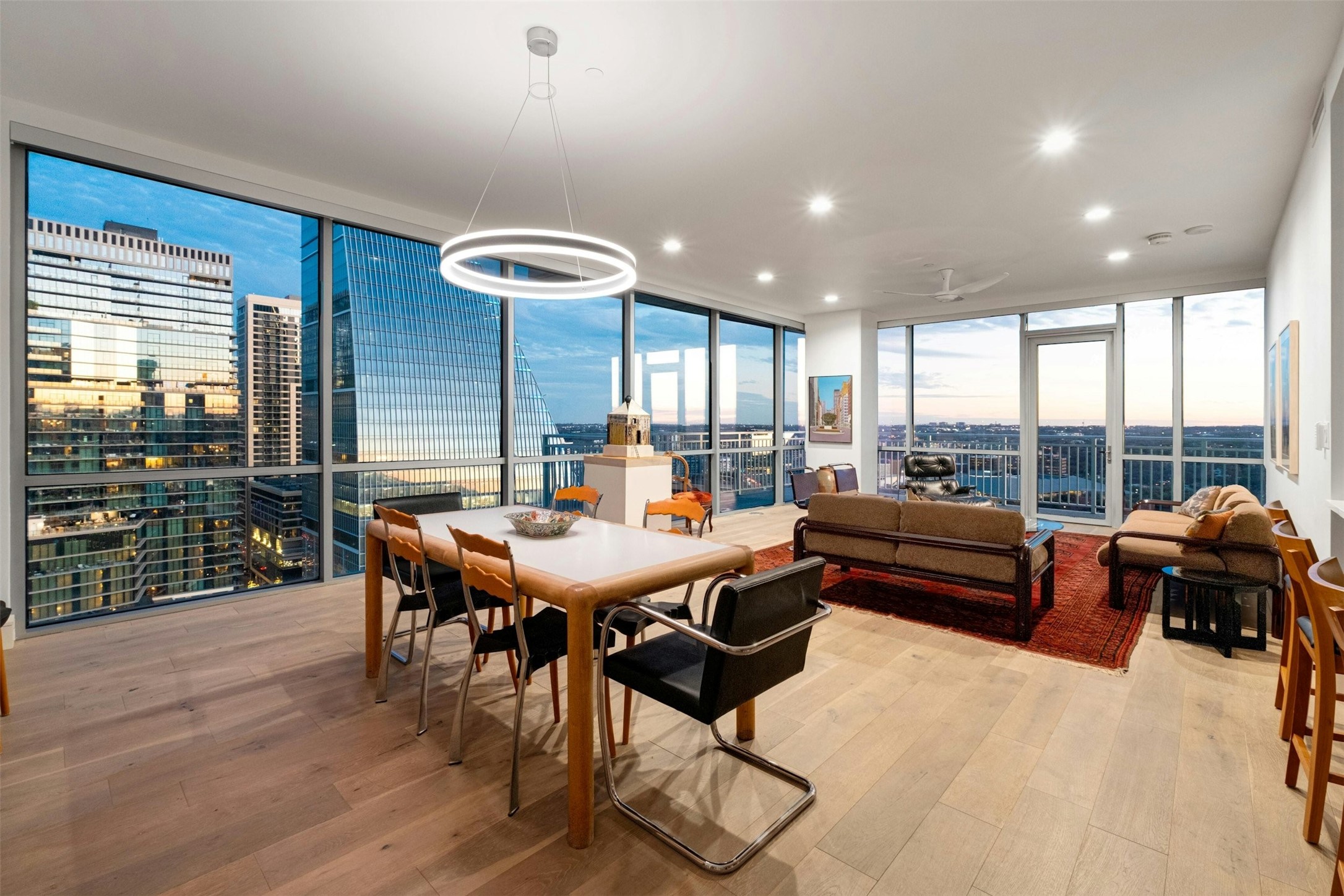 222 West Ave 2201 — photo