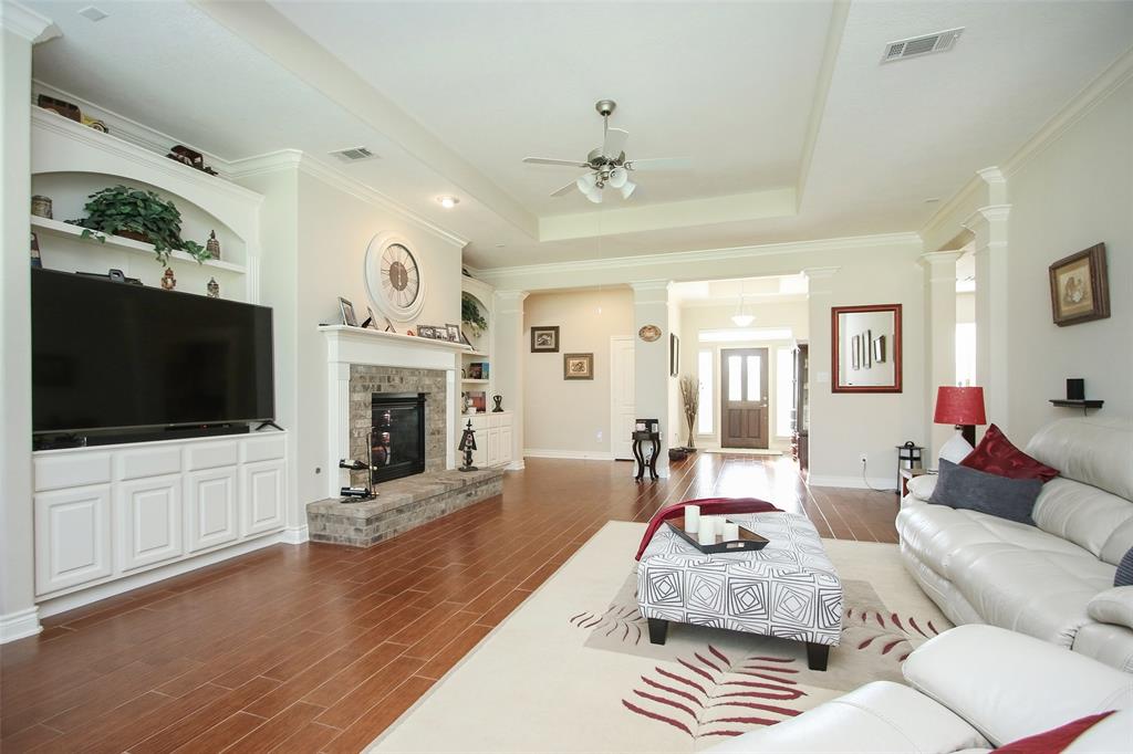 Home in Richmond, TX 77469 — photo 2