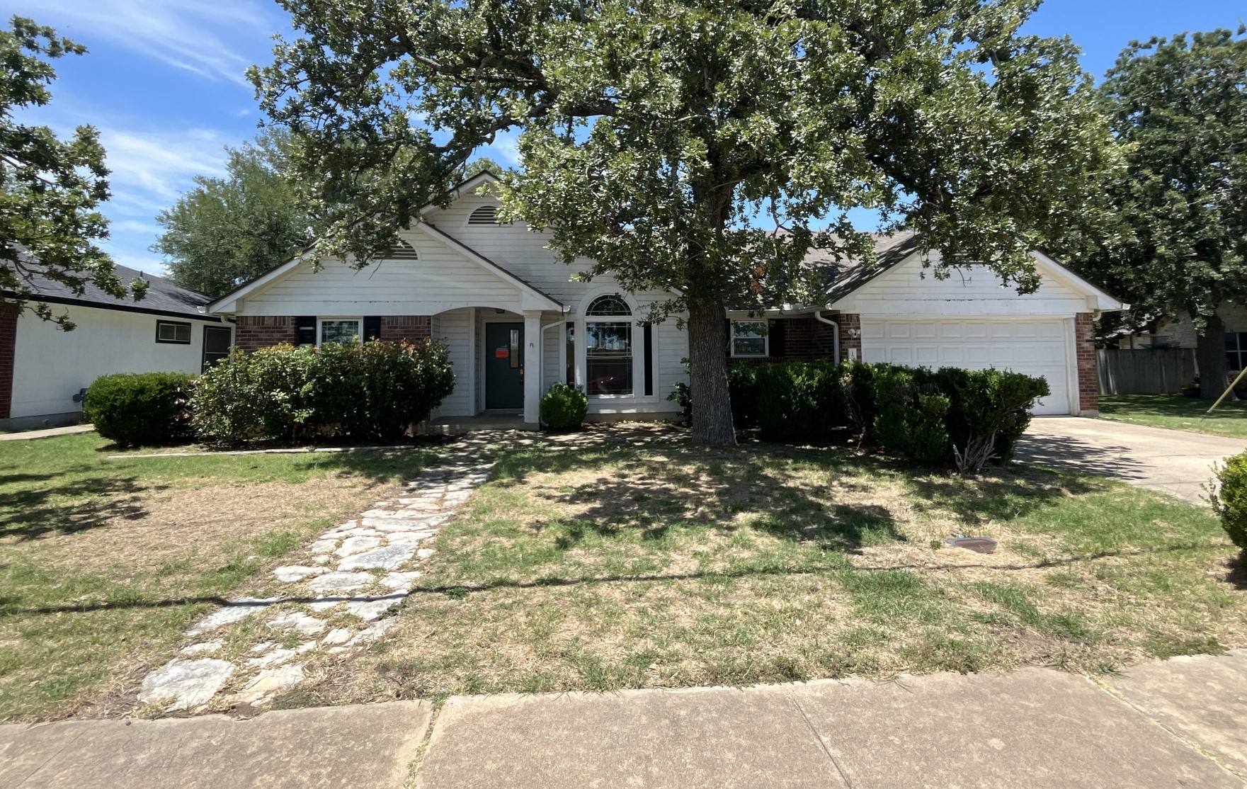 1712 Somerset Dr — photo