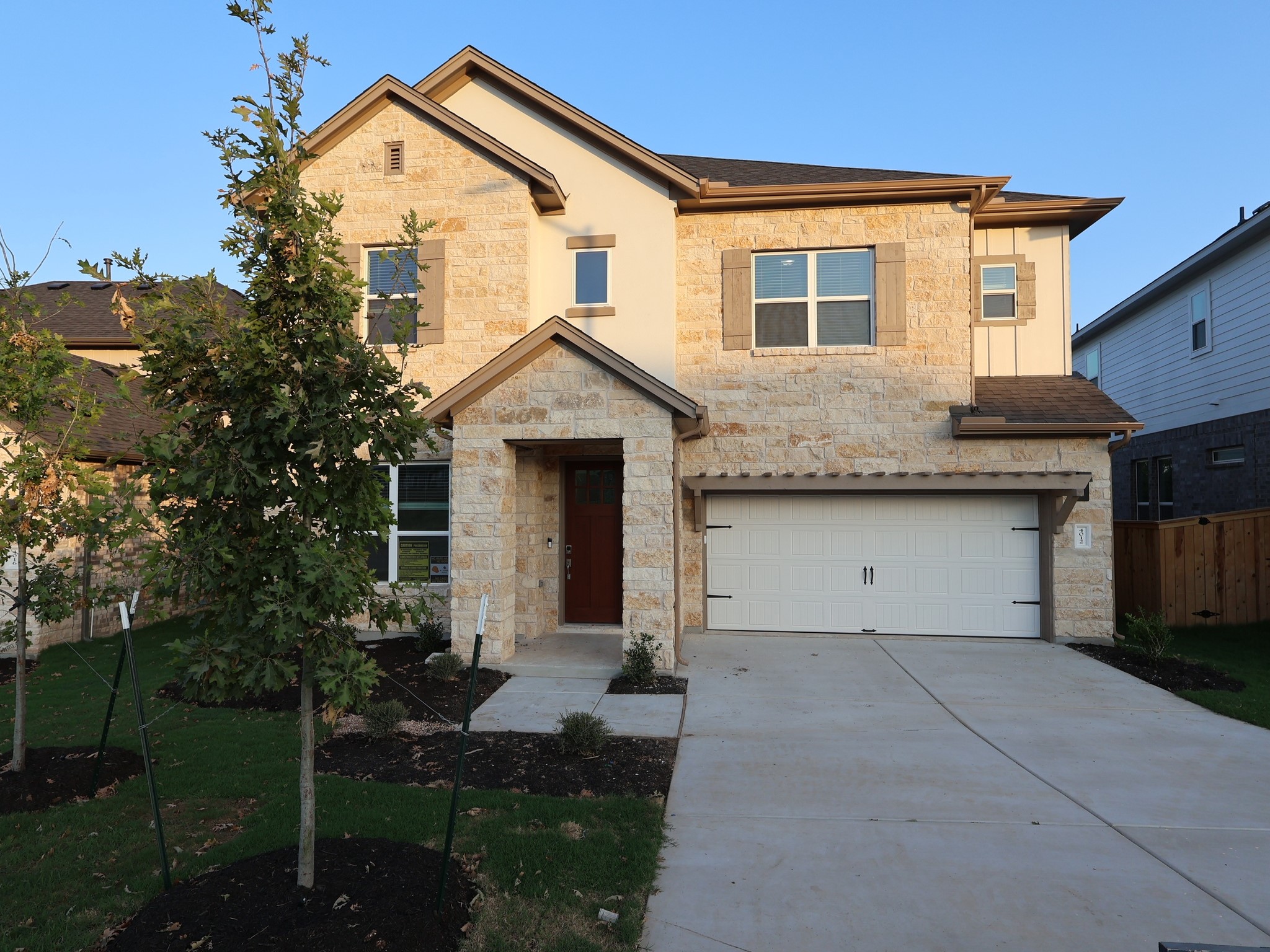 4012 Fulton Dr — photo