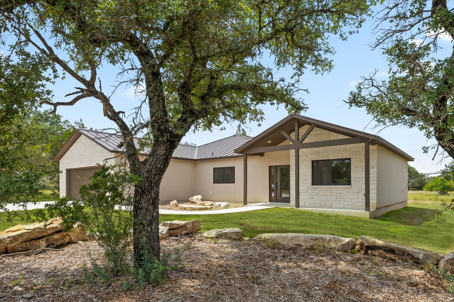 114 Rolling Hill Dr — photo