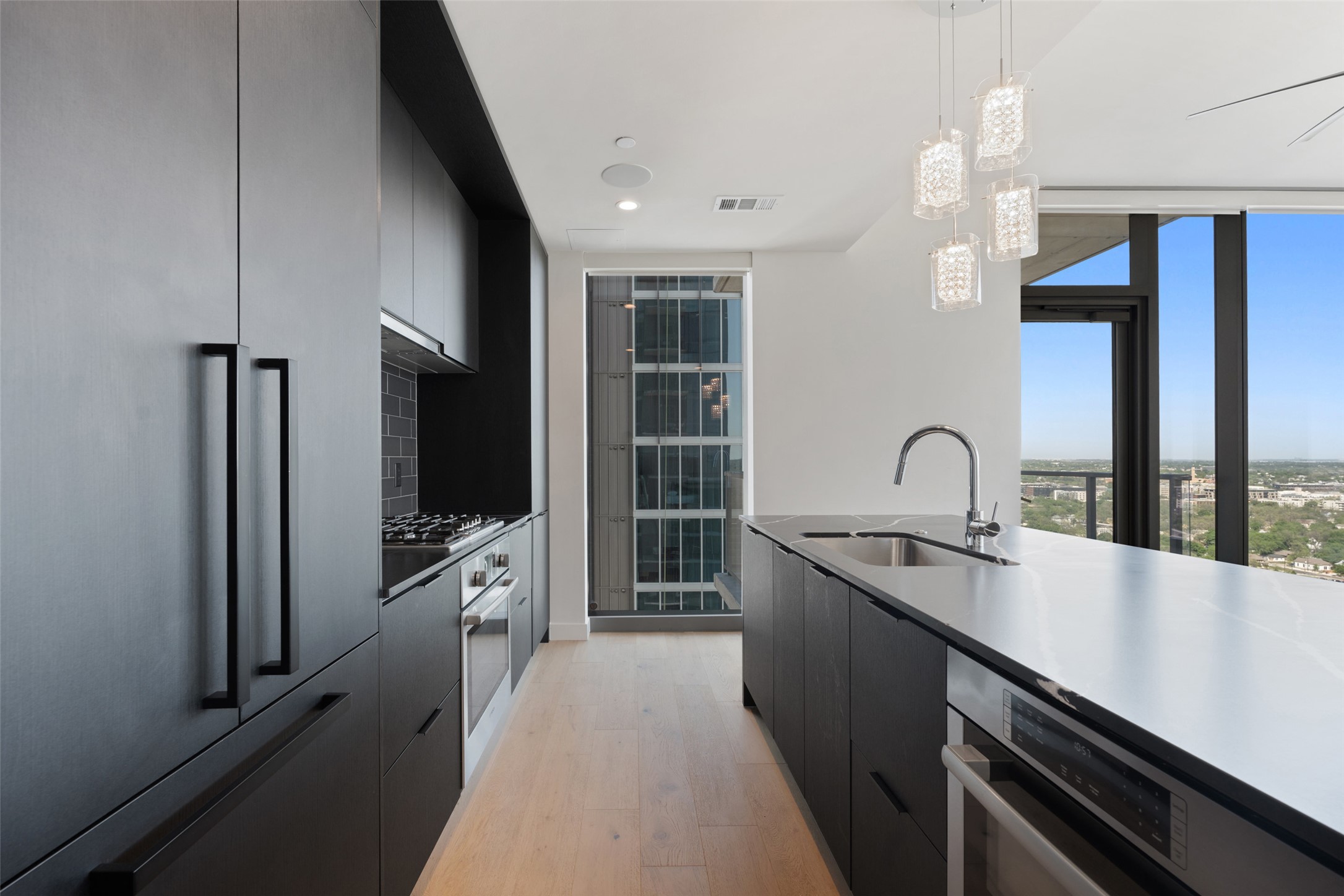 44 East Ave 2307 — photo