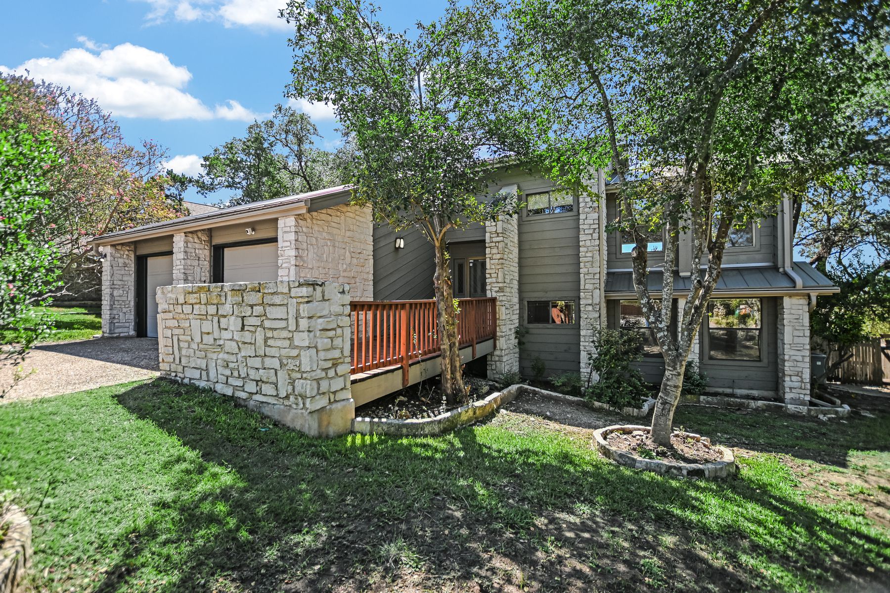 5203 Doe Valley Ln — photo