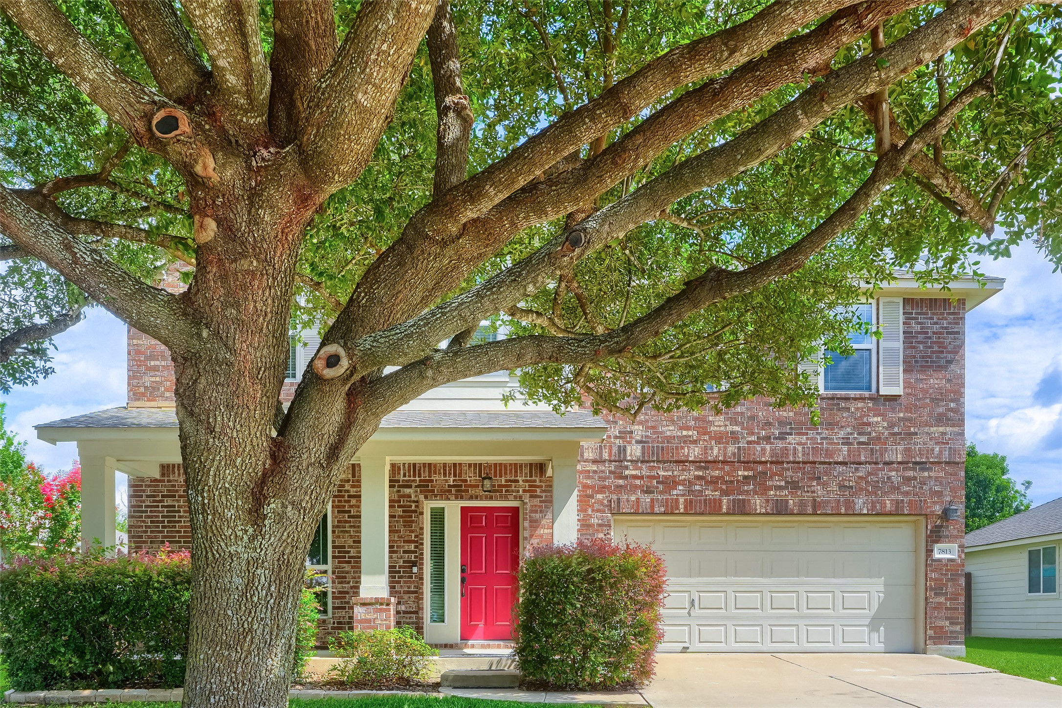 7813 Squirrel Hollow Dr — photo