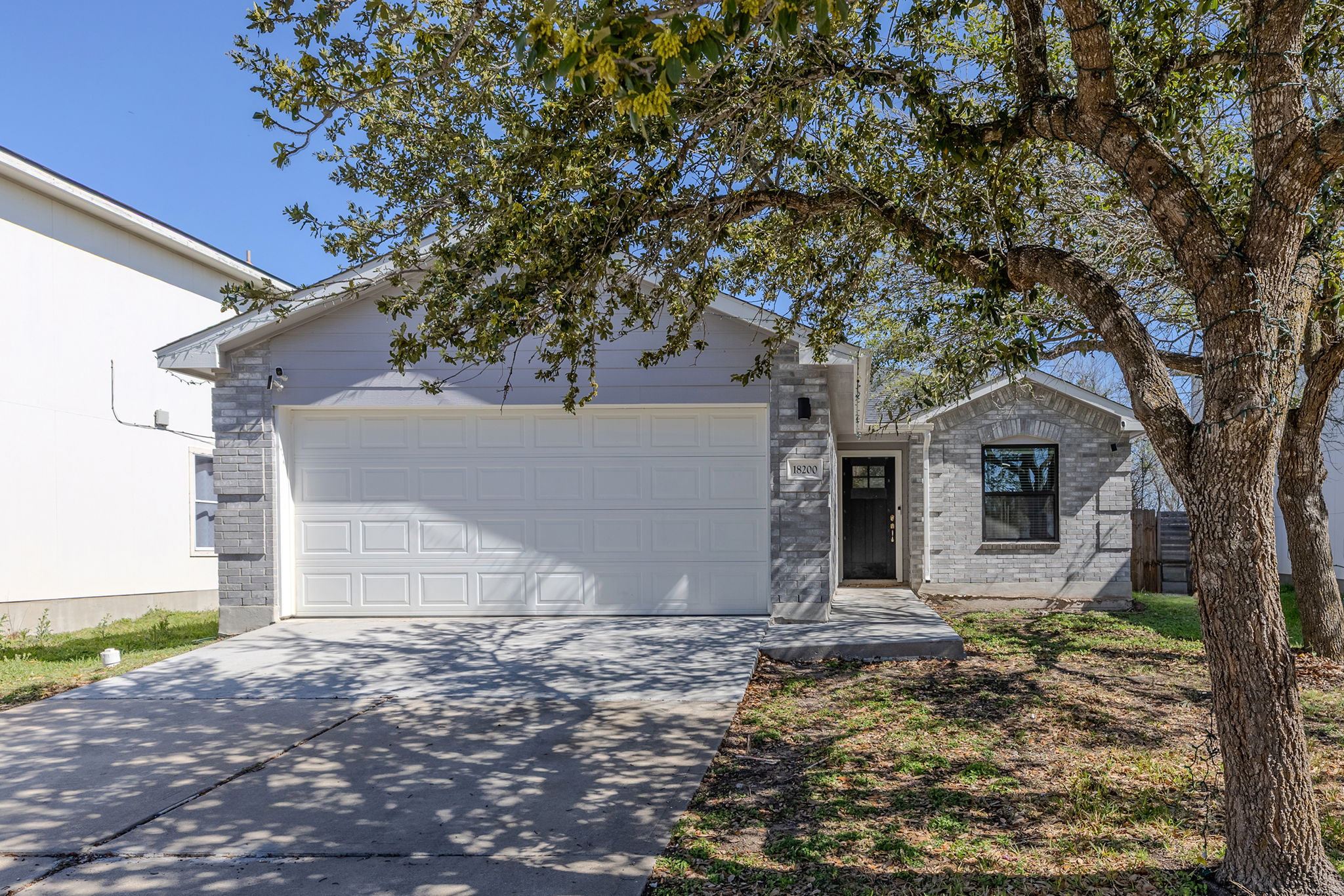 18200 Canopy Ln — photo