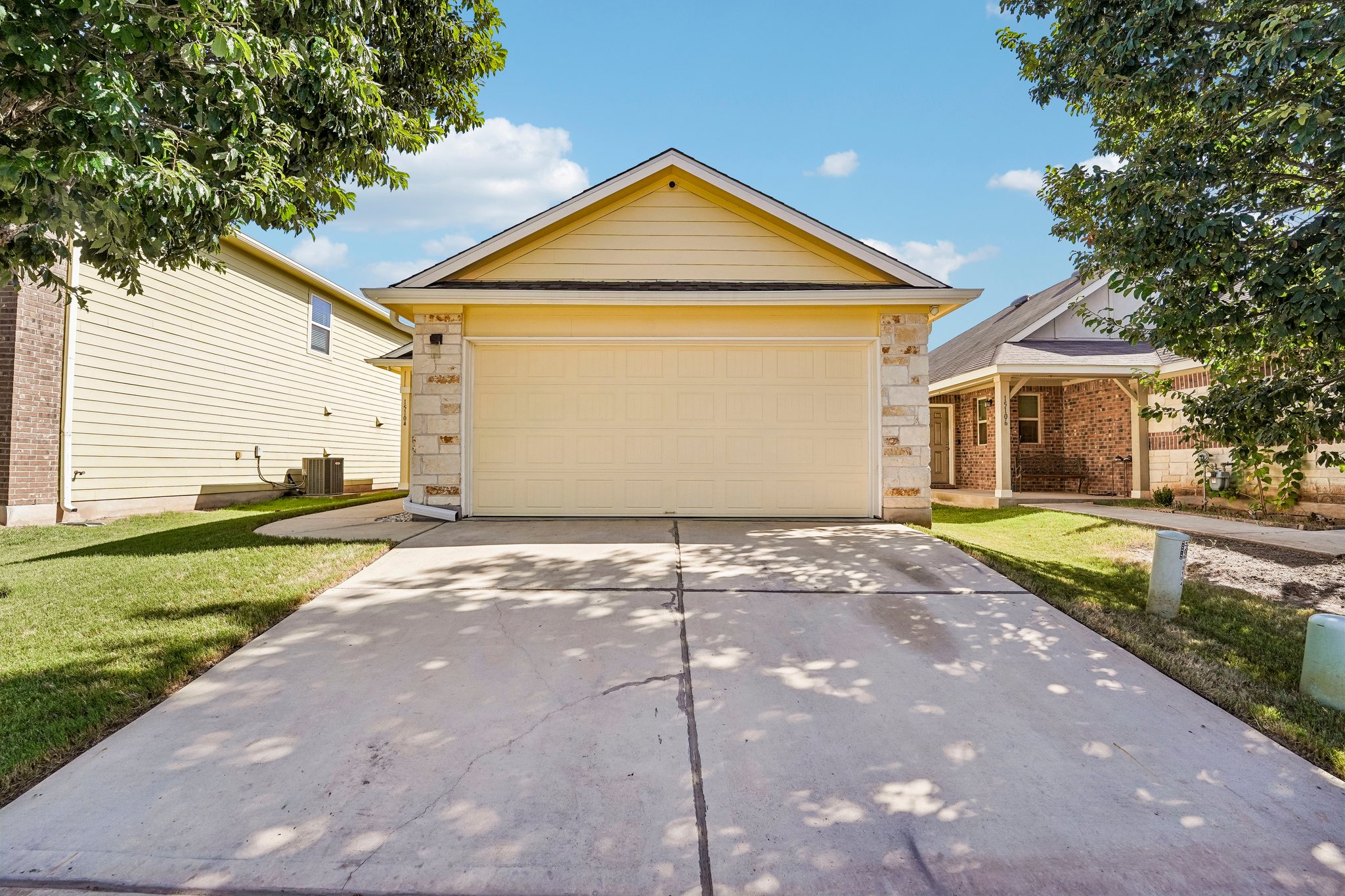 15104 Verela Dr — photo