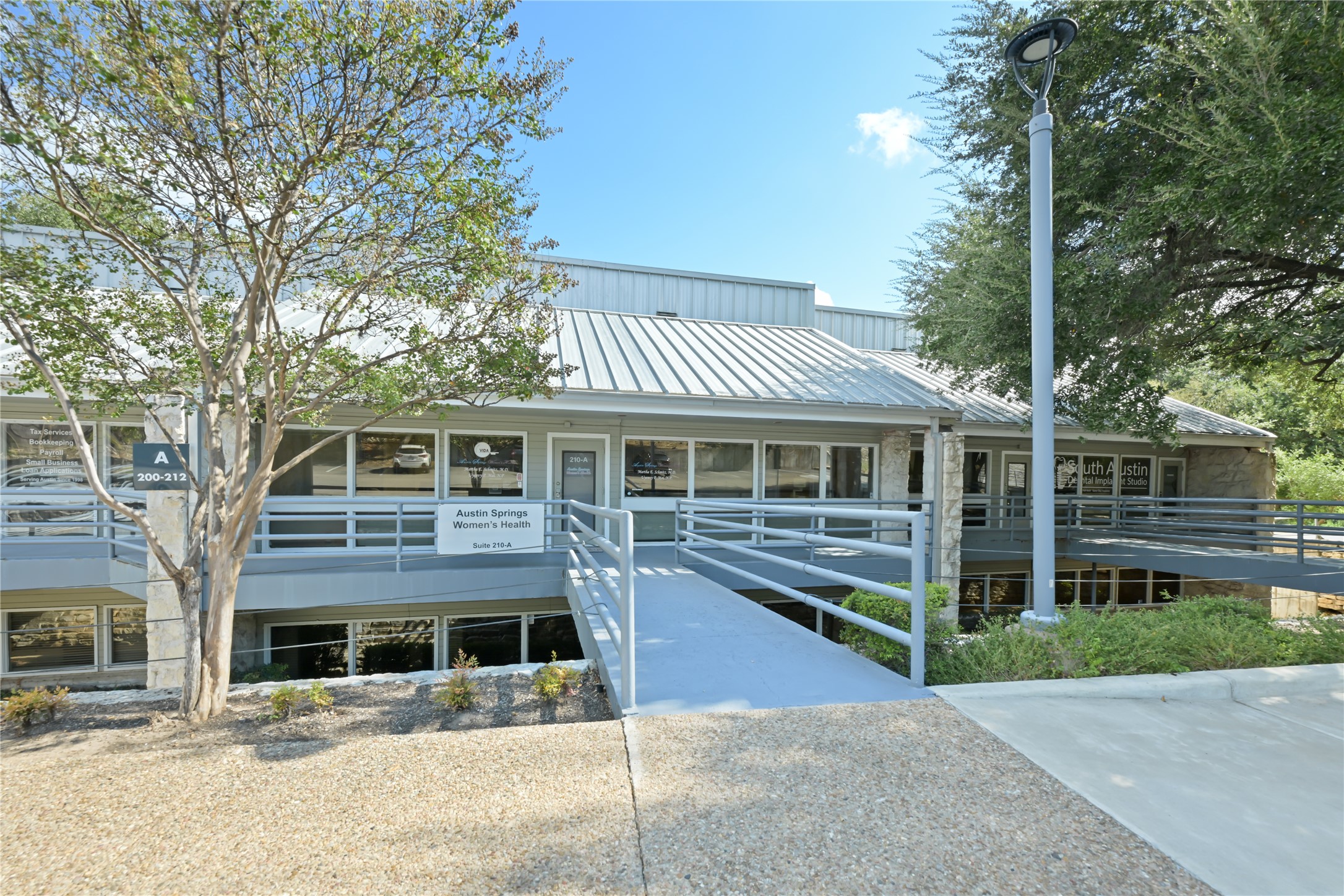 1221 W Ben White Blvd 210 — photo