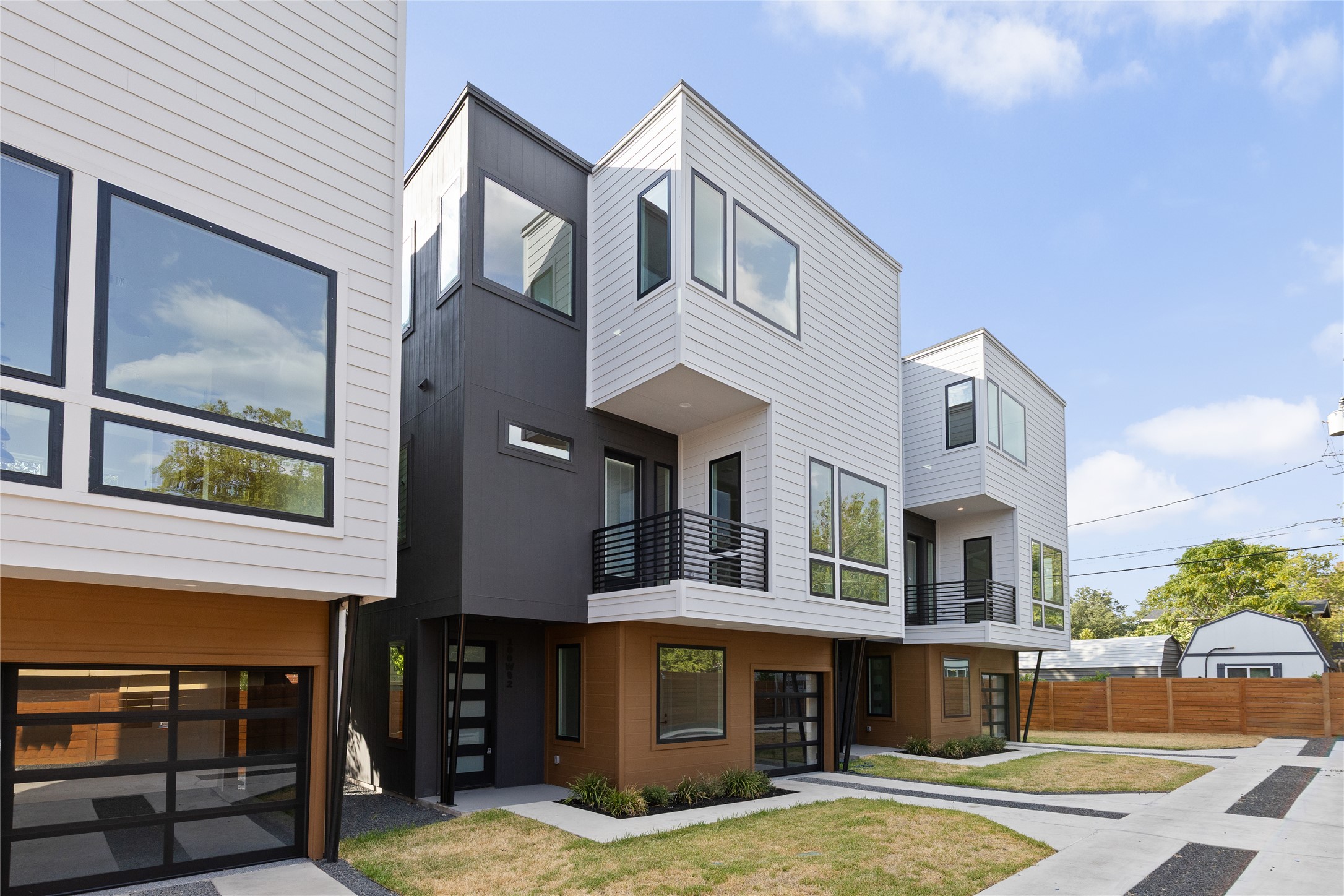 100 W Odell St 2 — photo