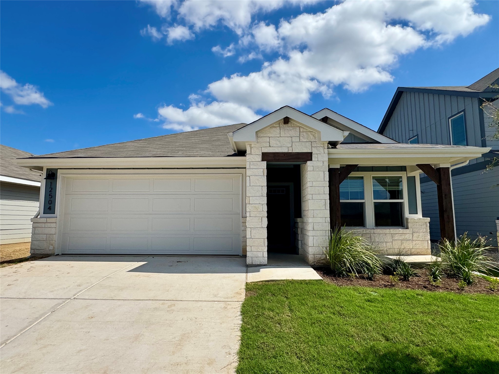 12504 Saint Thomas Dr — photo