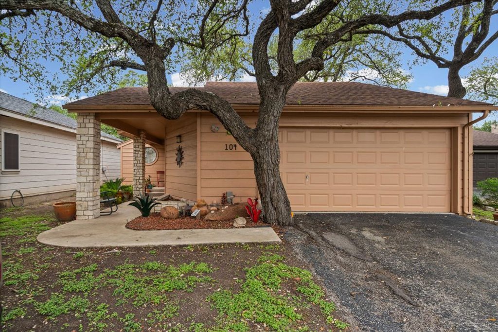 104 Overlook Cir — photo