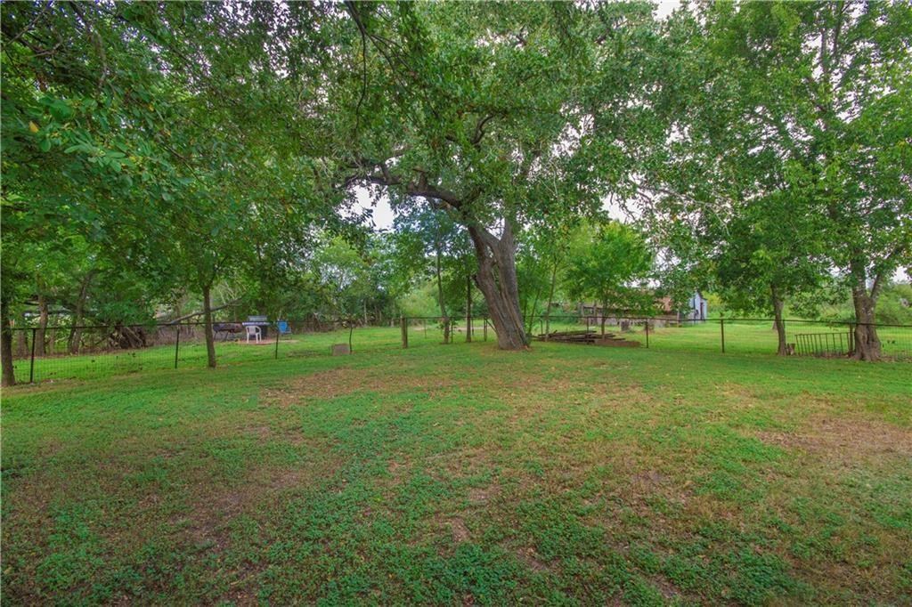 18247 Blake Manor Rd C — photo