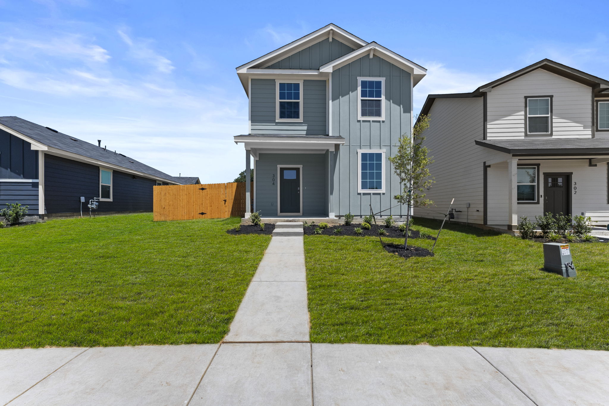 304 Constanza Trl — photo