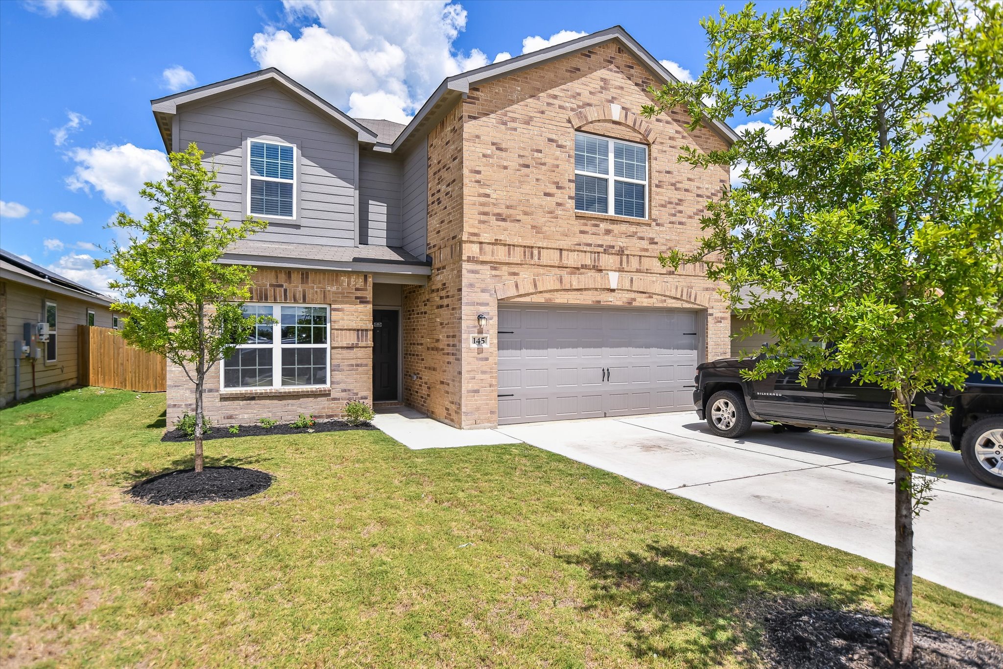 145 Riverdale Dr — photo