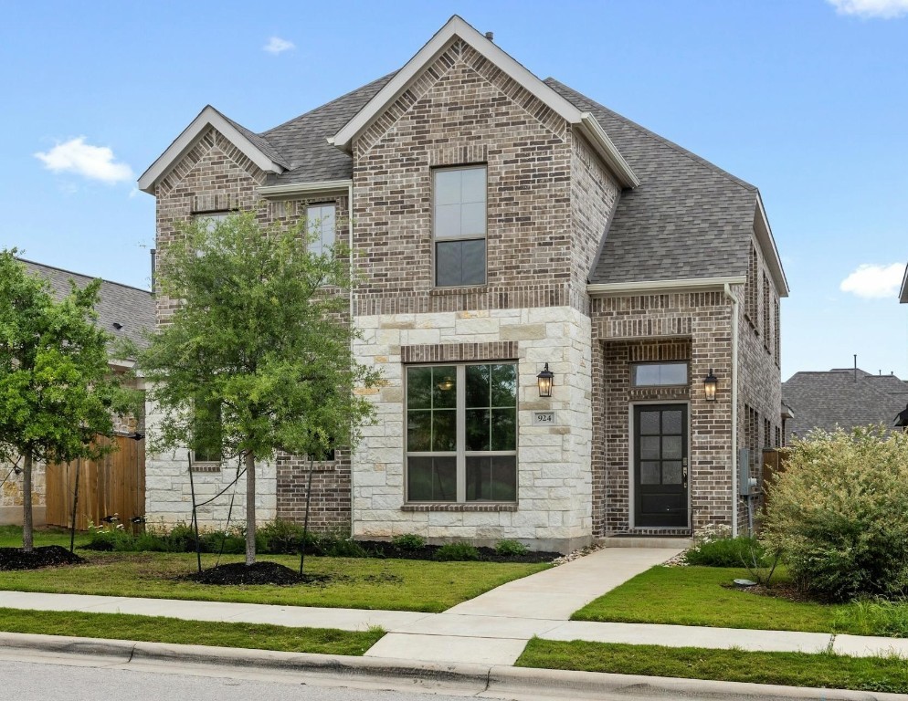 924 Azul Lagoon Dr — photo