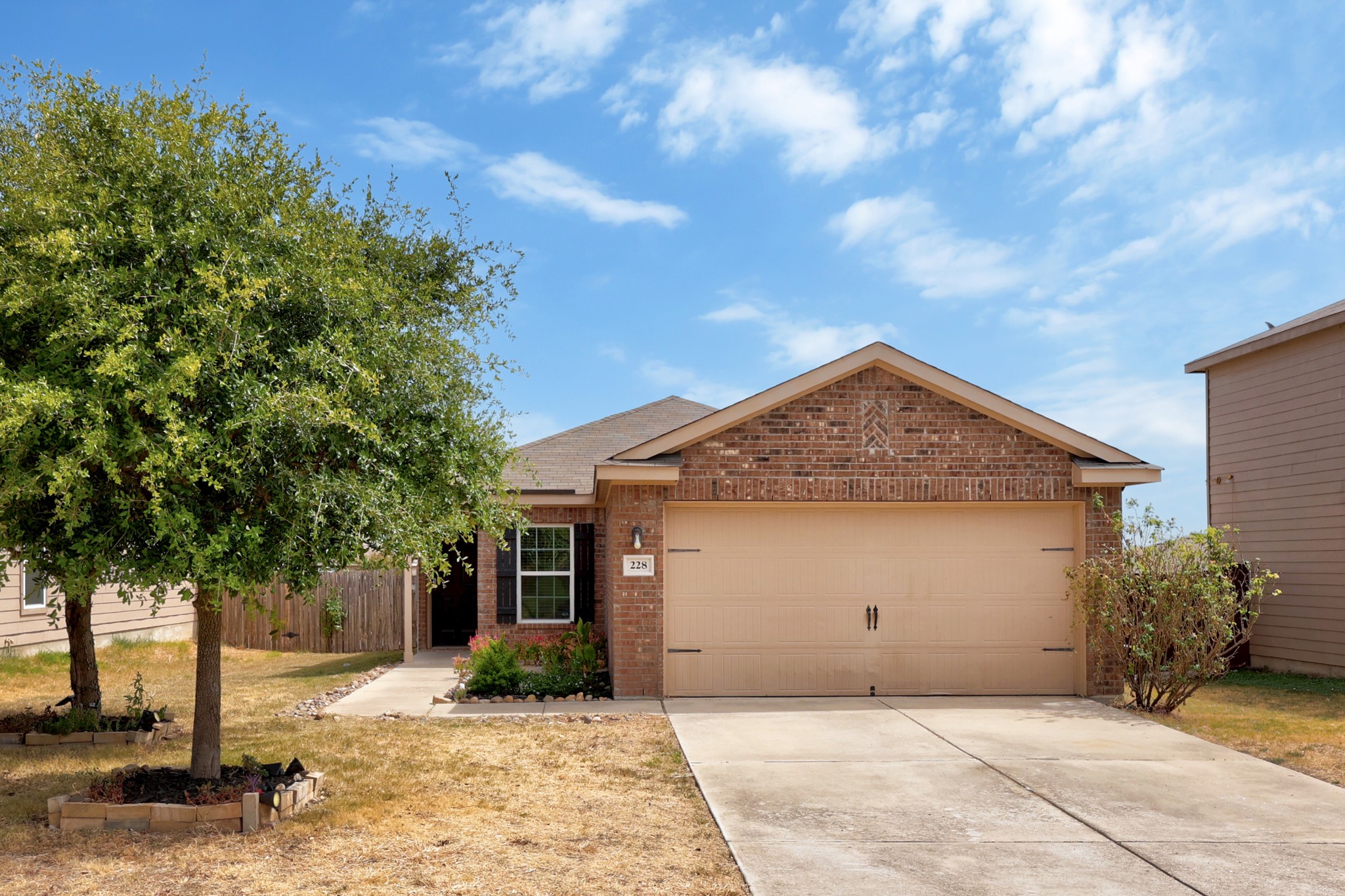 228 Millers Loop, Jarrell, TX 76537 — photo 3