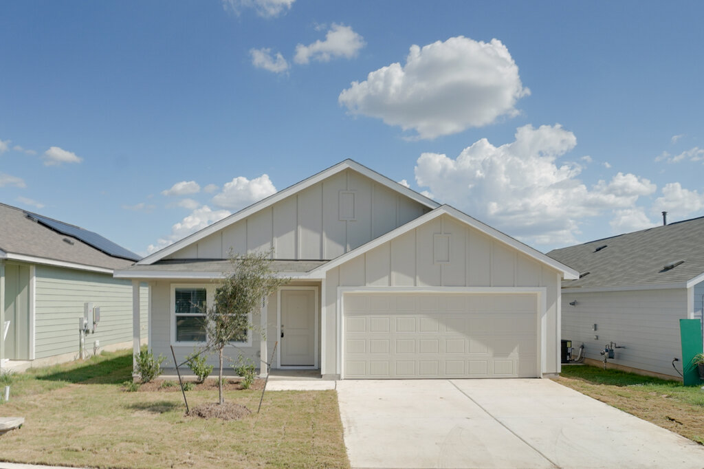 433 Whoopers Loop — photo