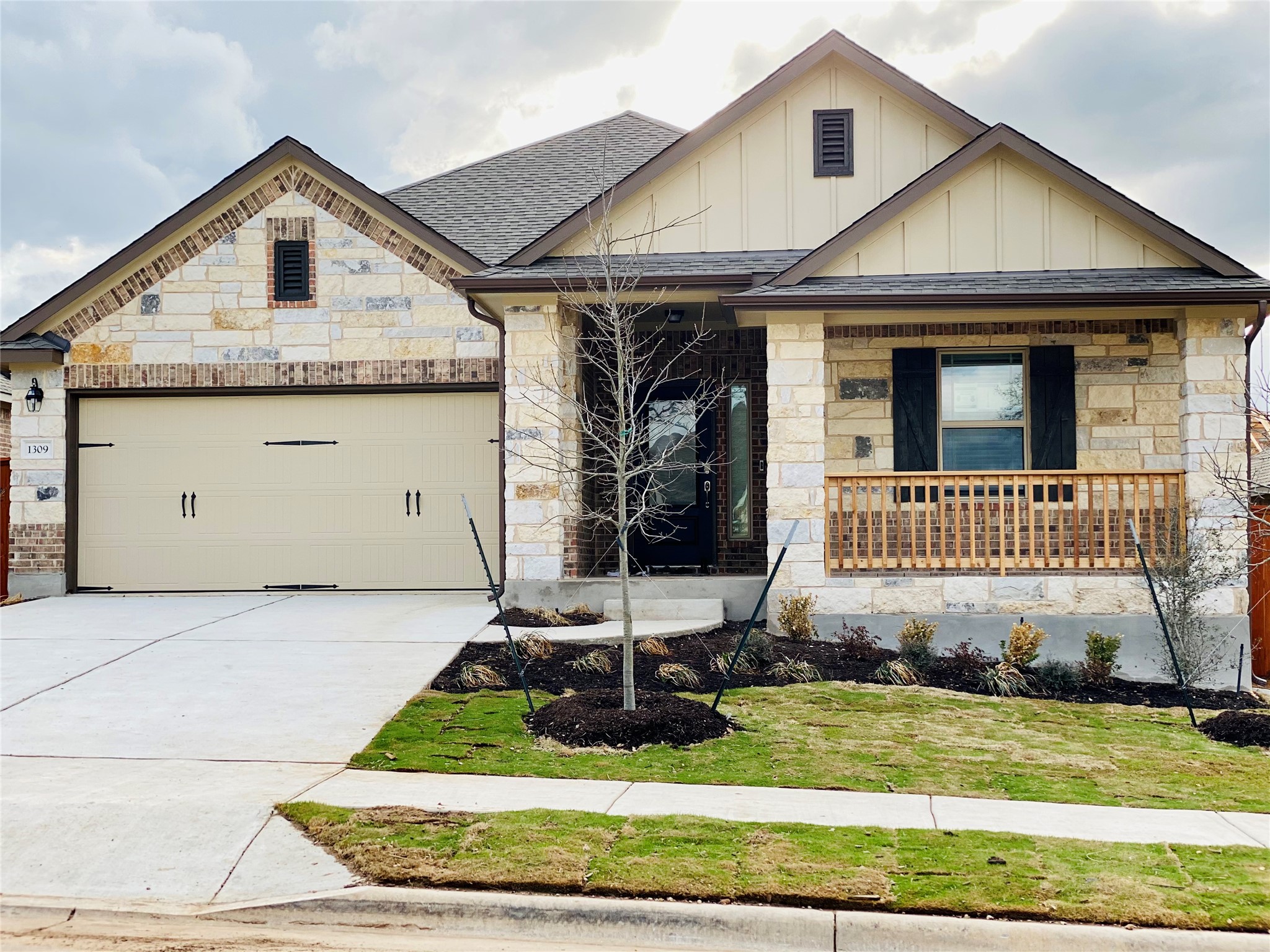 1309 Terrace View Dr — photo