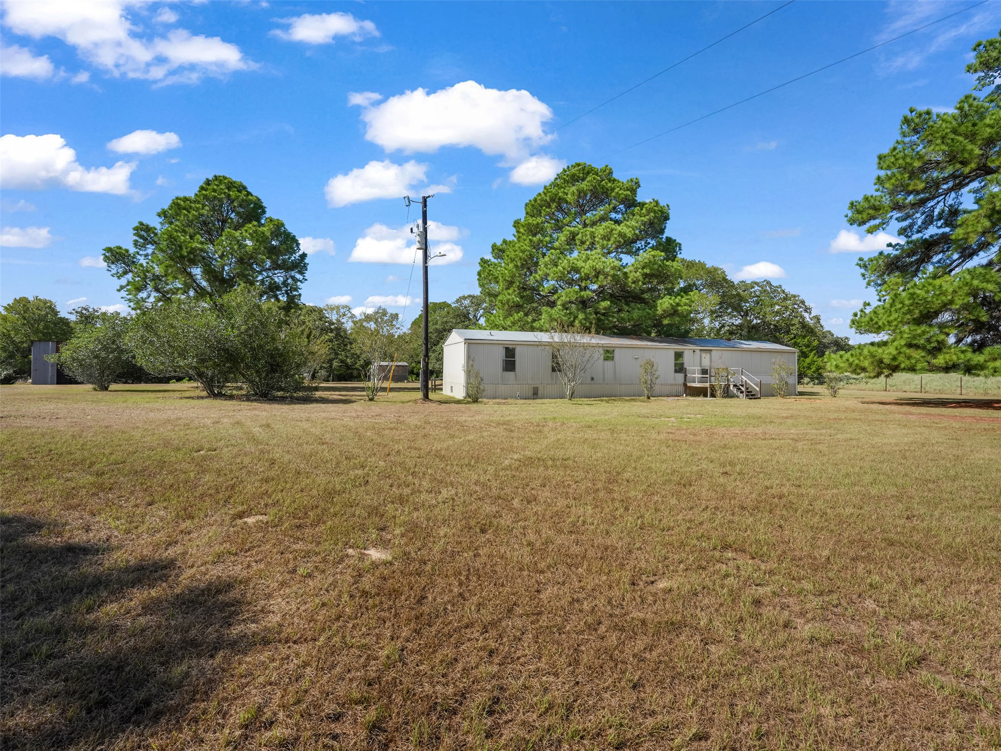133 Pine Valley Loop, Smithville, TX 78957 — photo 2