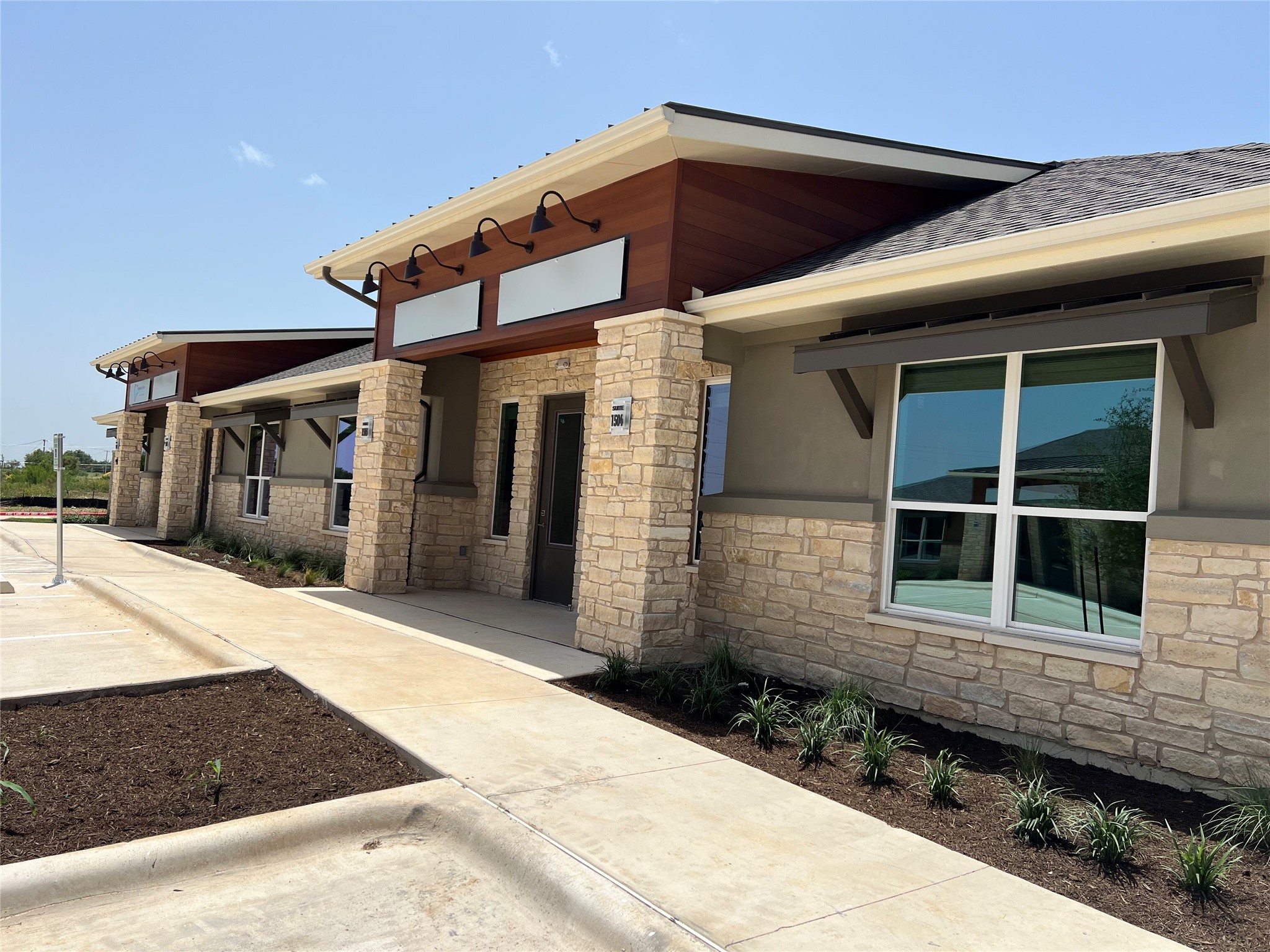 2951 FM 1460 1504 — photo