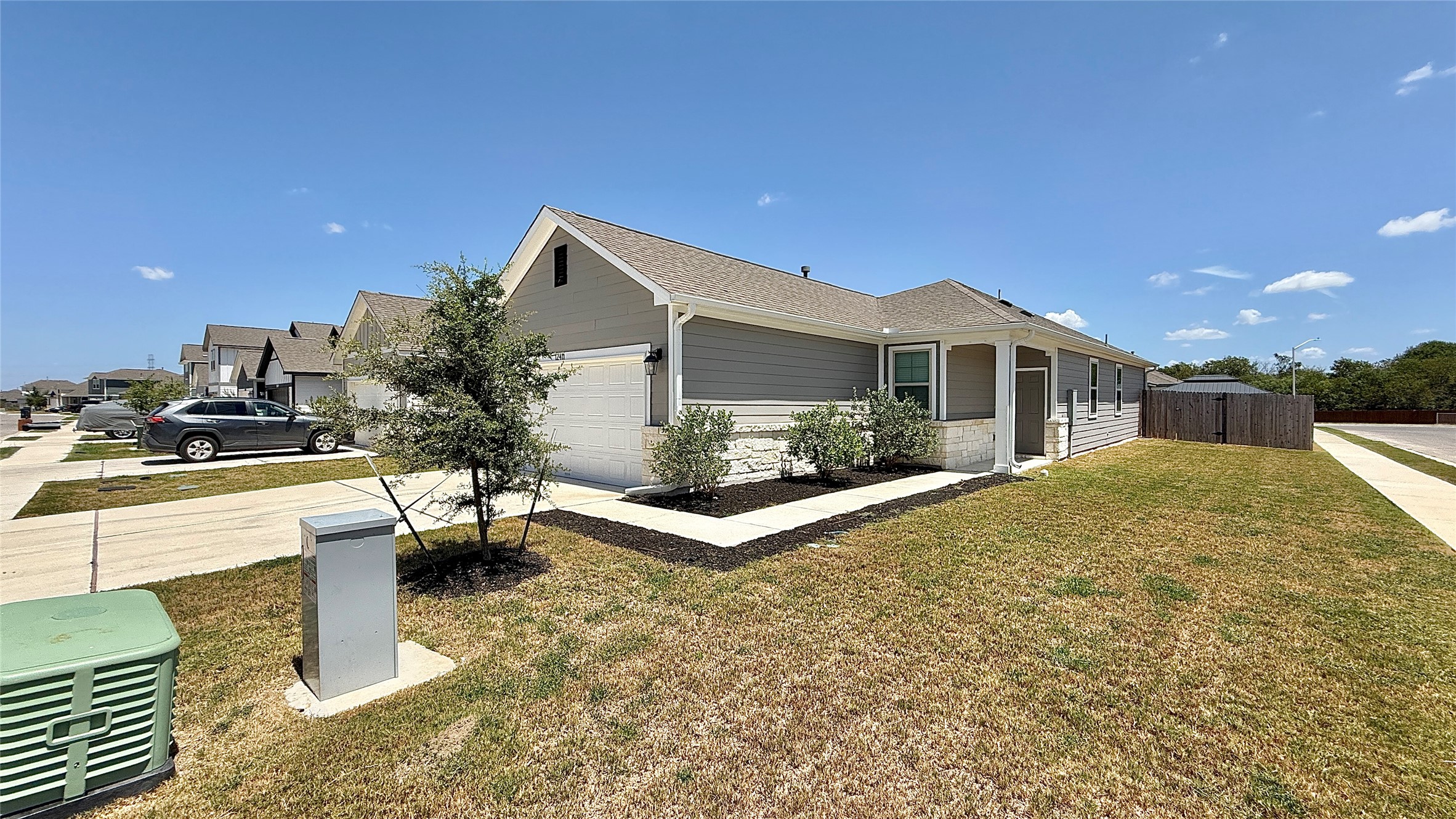 12411 Zenyatta Dr — photo