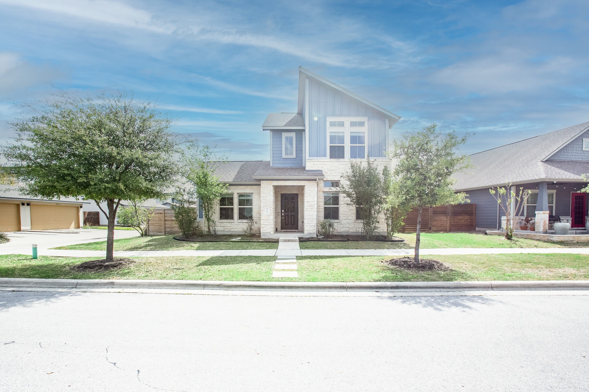 8709 Slater Dr — photo