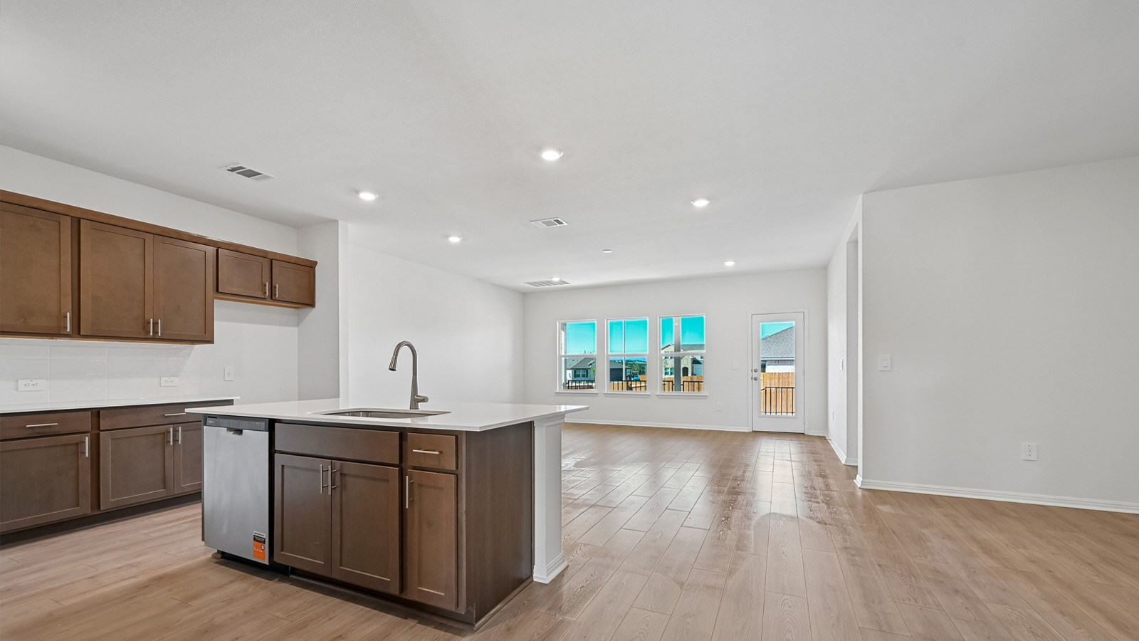 1852 Dandy Brush Drive, Leander, TX 78641 — photo 3